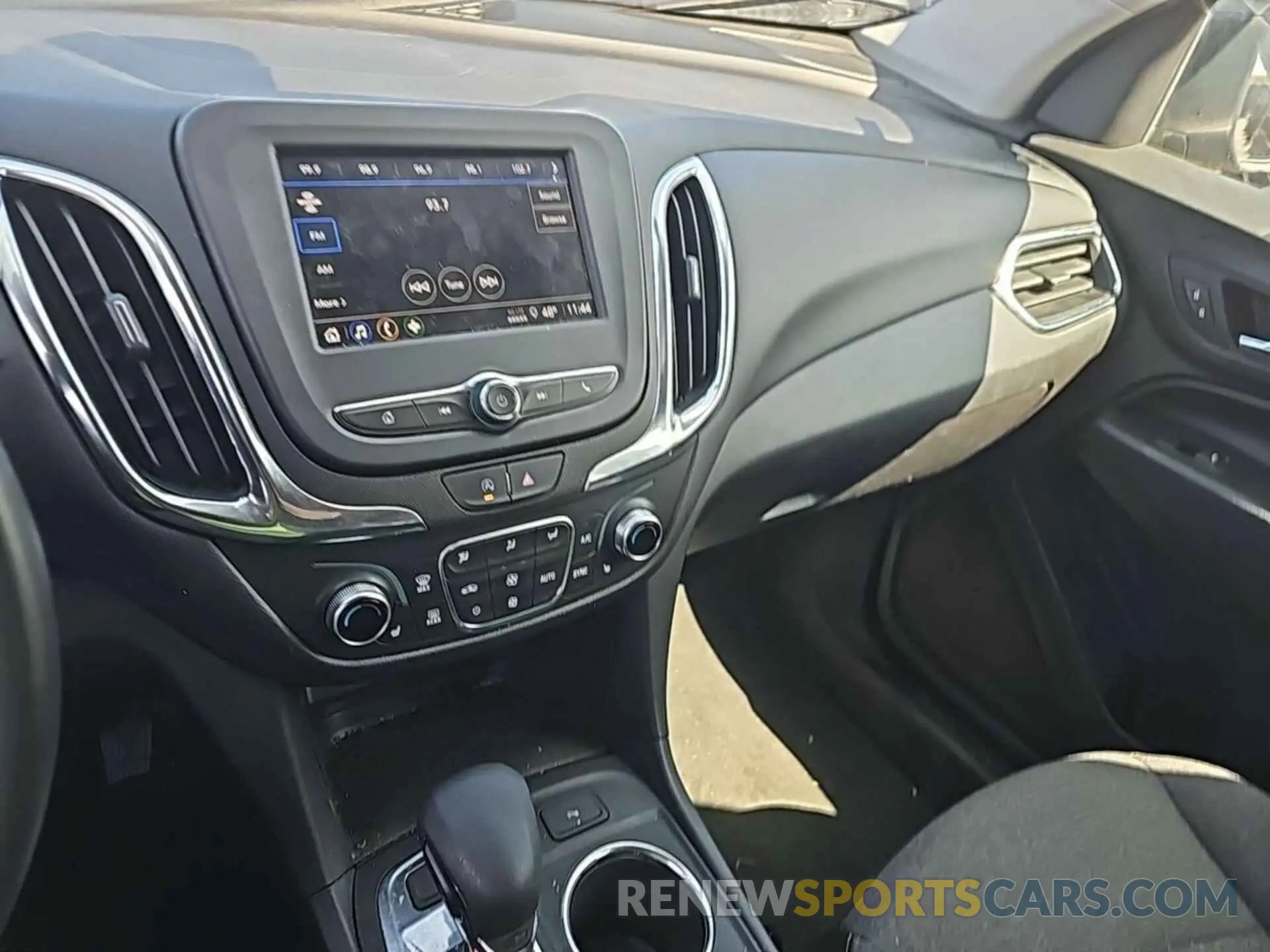 9 Photograph of a damaged car 3GNAXTEG7PL252629 CHEVROLET EQUINOX 2023