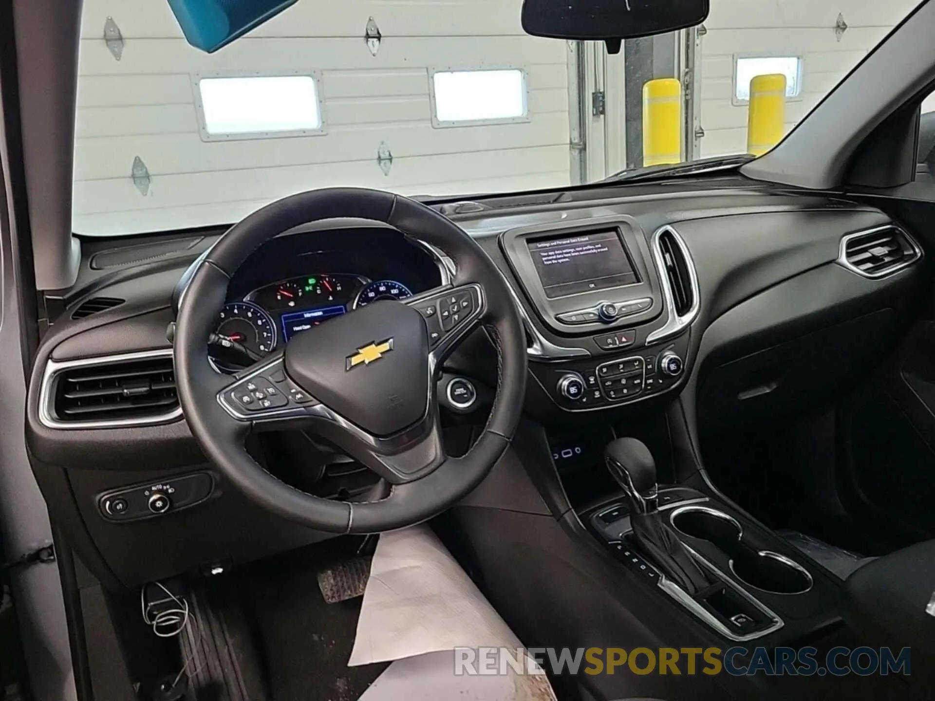 10 Photograph of a damaged car 3GNAXTEG7PL253697 CHEVROLET EQUINOX 2023