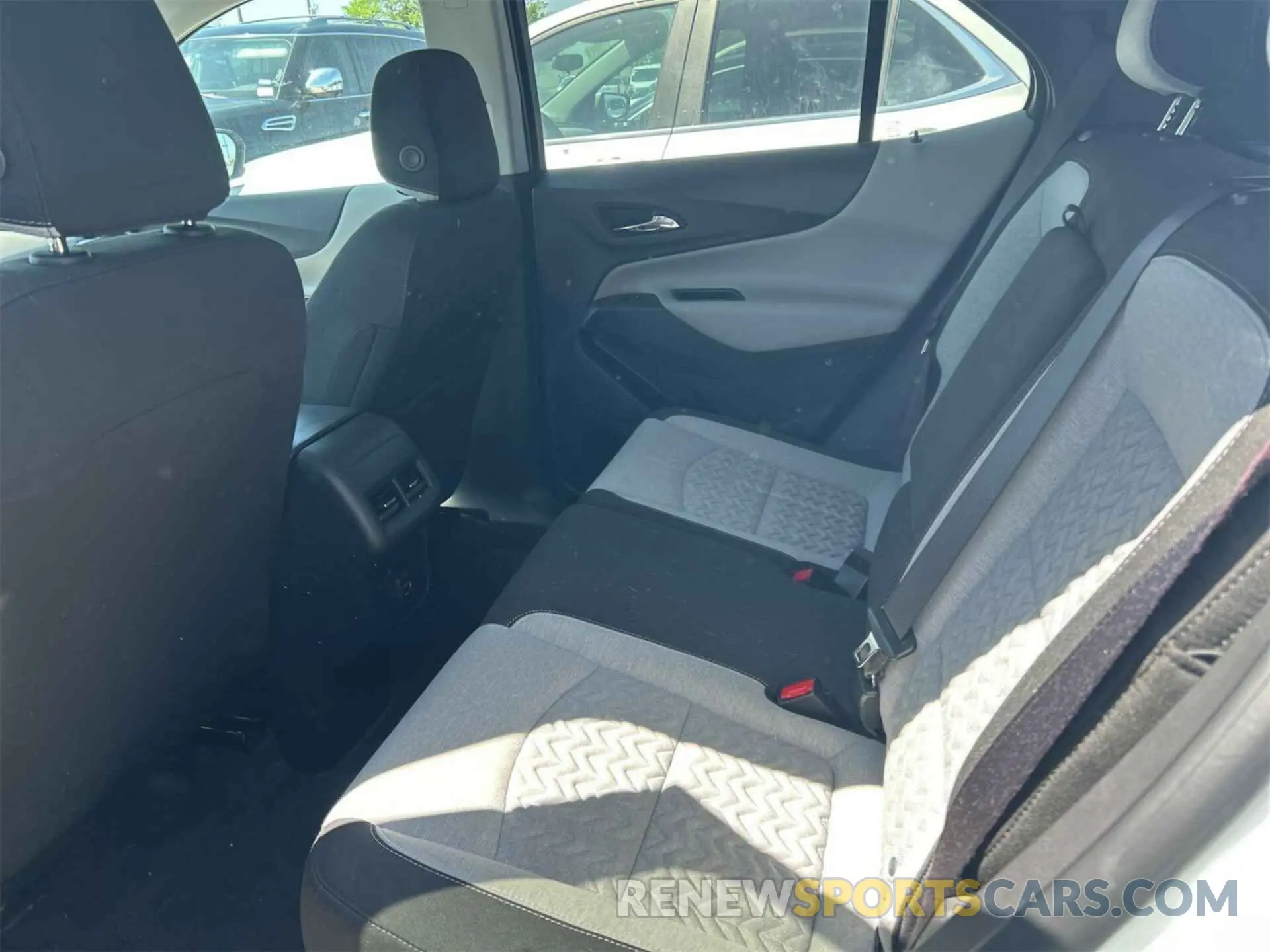 8 Photograph of a damaged car 3GNAXTEG7PS209303 CHEVROLET EQUINOX 2023