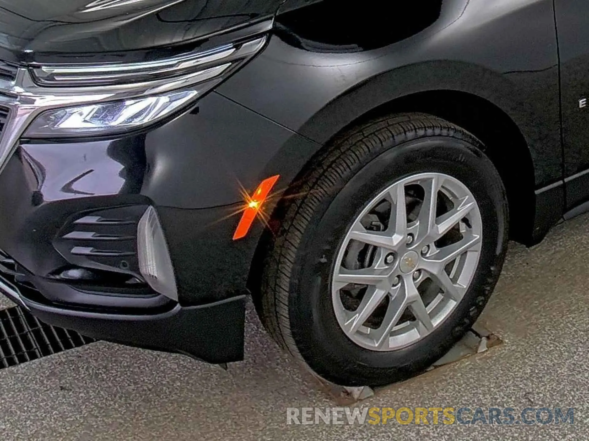13 Photograph of a damaged car 3GNAXTEG8PL136212 CHEVROLET EQUINOX 2023
