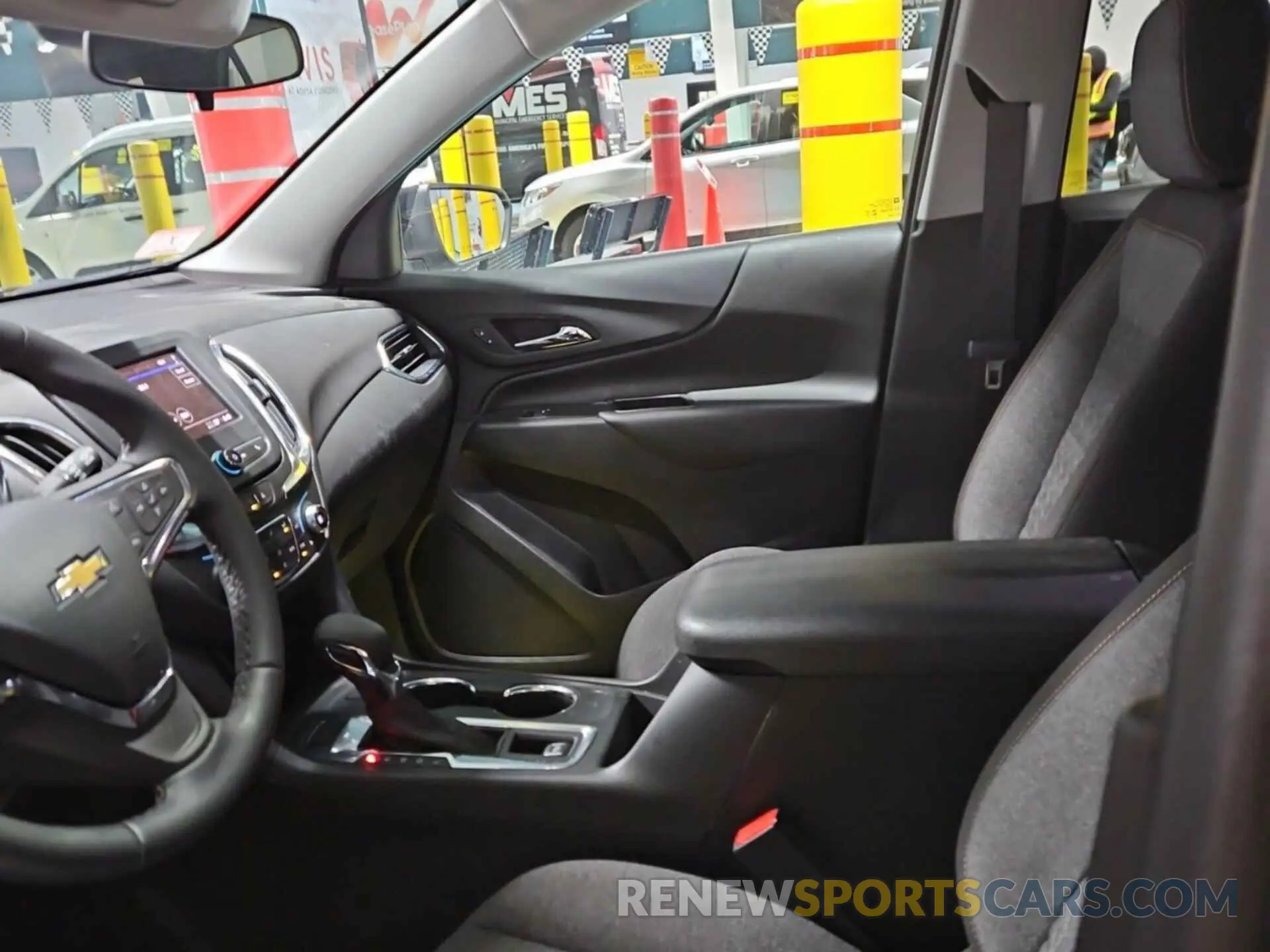 21 Photograph of a damaged car 3GNAXTEG8PL252588 CHEVROLET EQUINOX 2023