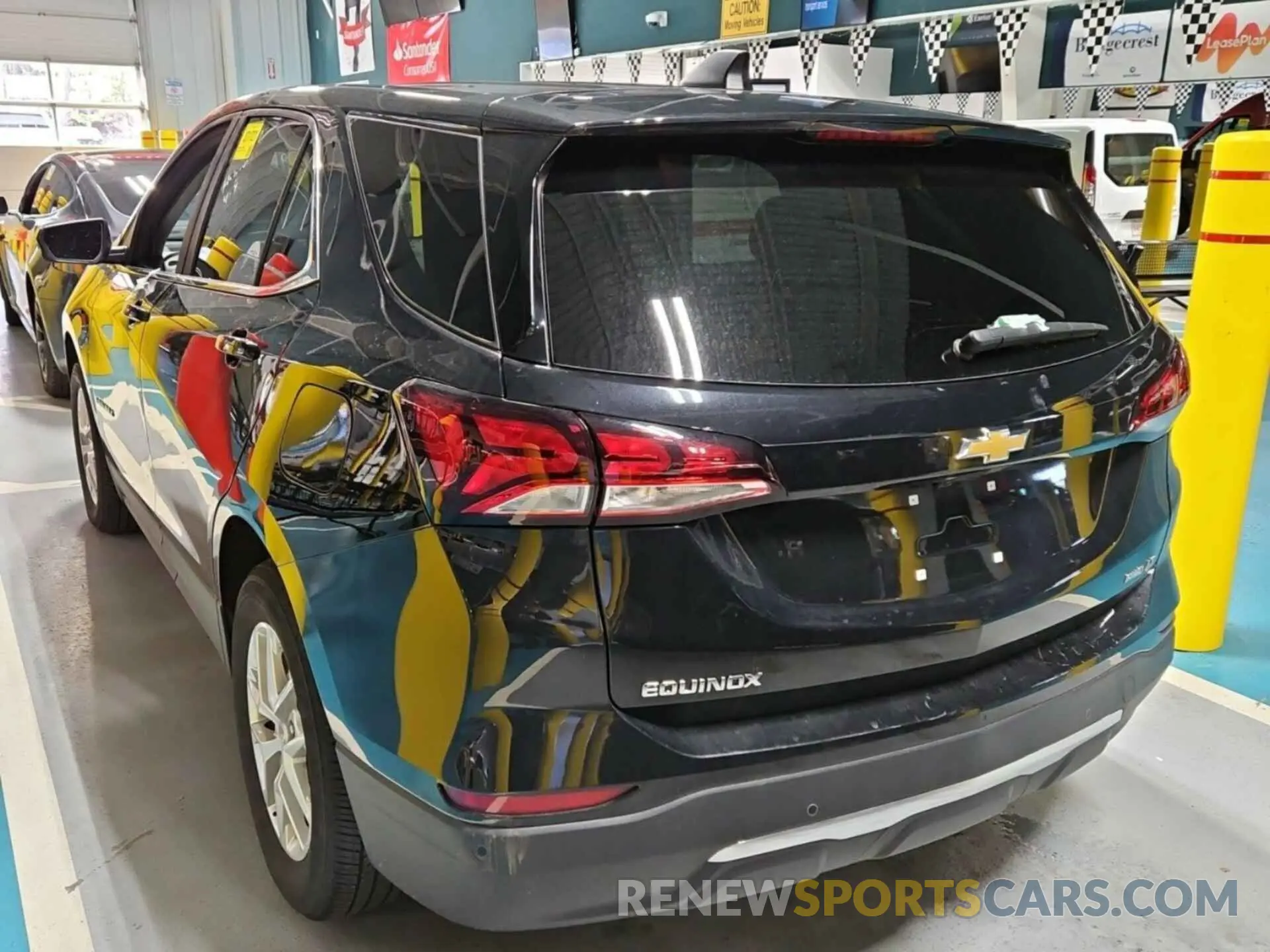 5 Photograph of a damaged car 3GNAXTEG8PL252588 CHEVROLET EQUINOX 2023