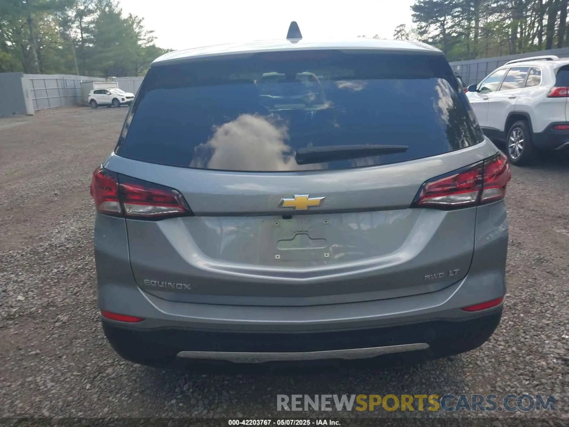 16 Photograph of a damaged car 3GNAXTEG9PS198658 CHEVROLET EQUINOX 2023