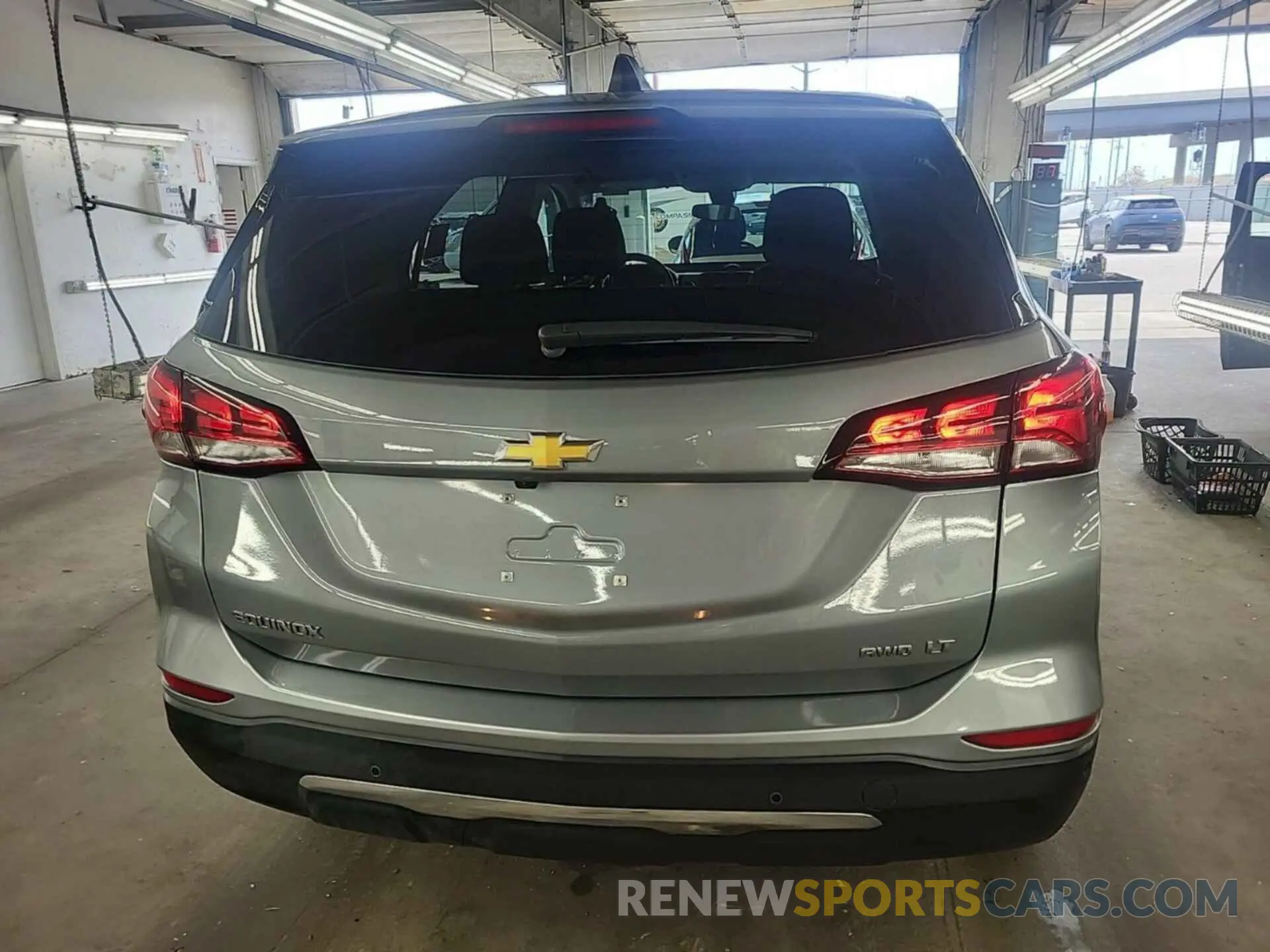 21 Photograph of a damaged car 3GNAXTEGXPL131660 CHEVROLET EQUINOX 2023