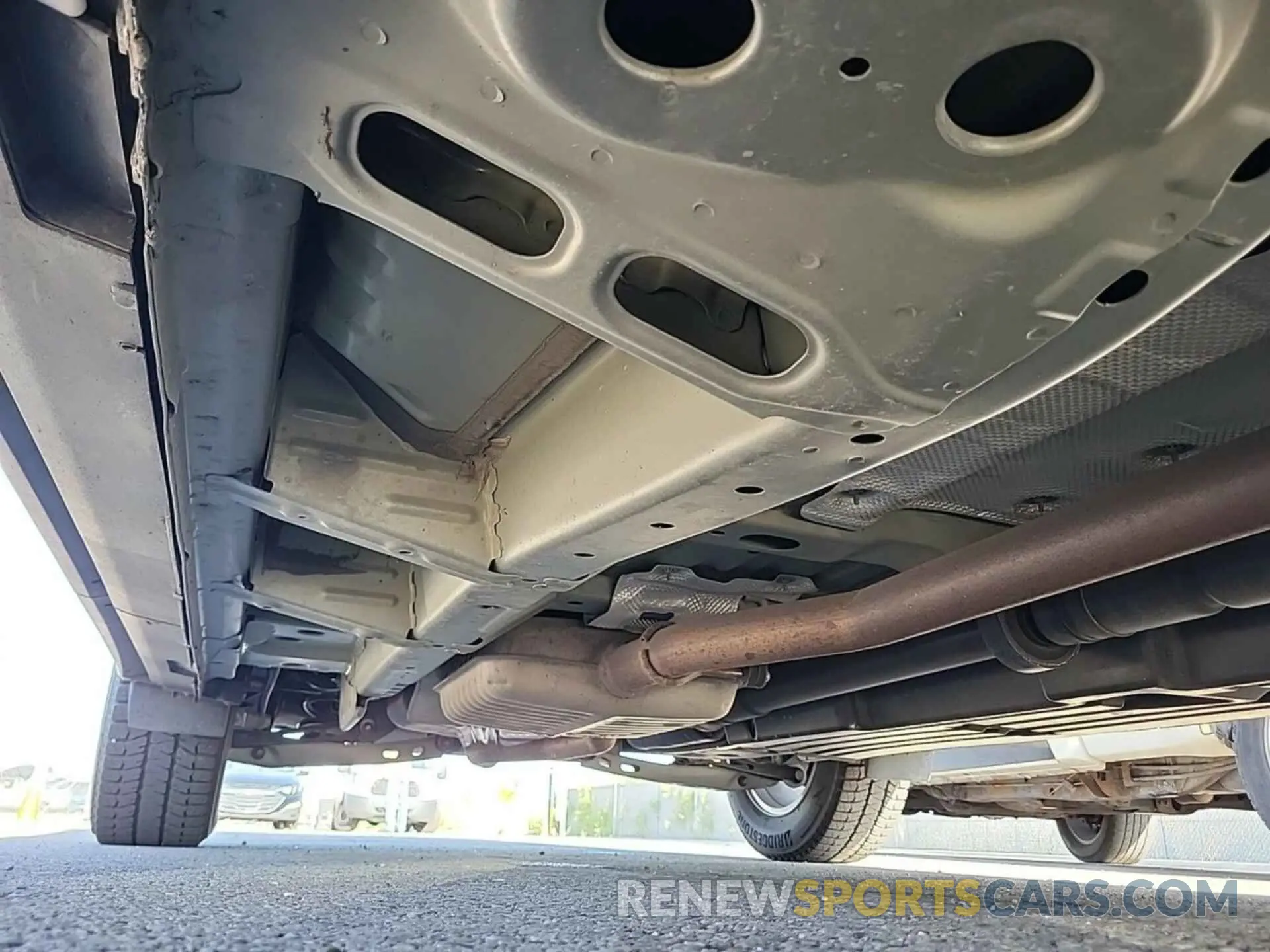 32 Photograph of a damaged car 3GNAXTEGXPL131660 CHEVROLET EQUINOX 2023