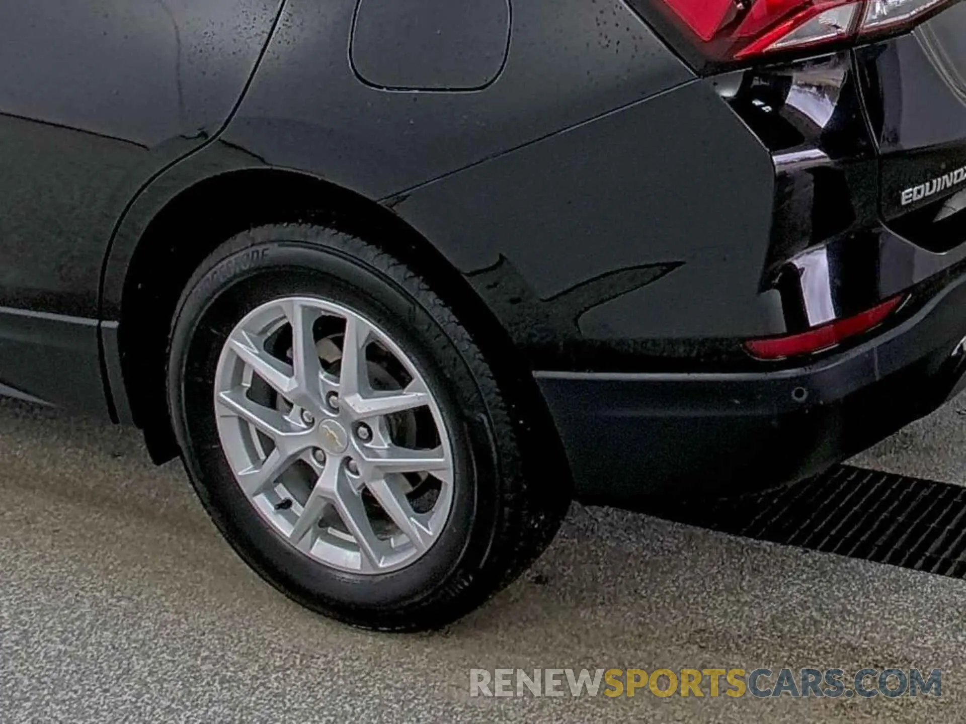 9 Photograph of a damaged car 3GNAXTEGXPL136003 CHEVROLET EQUINOX 2023