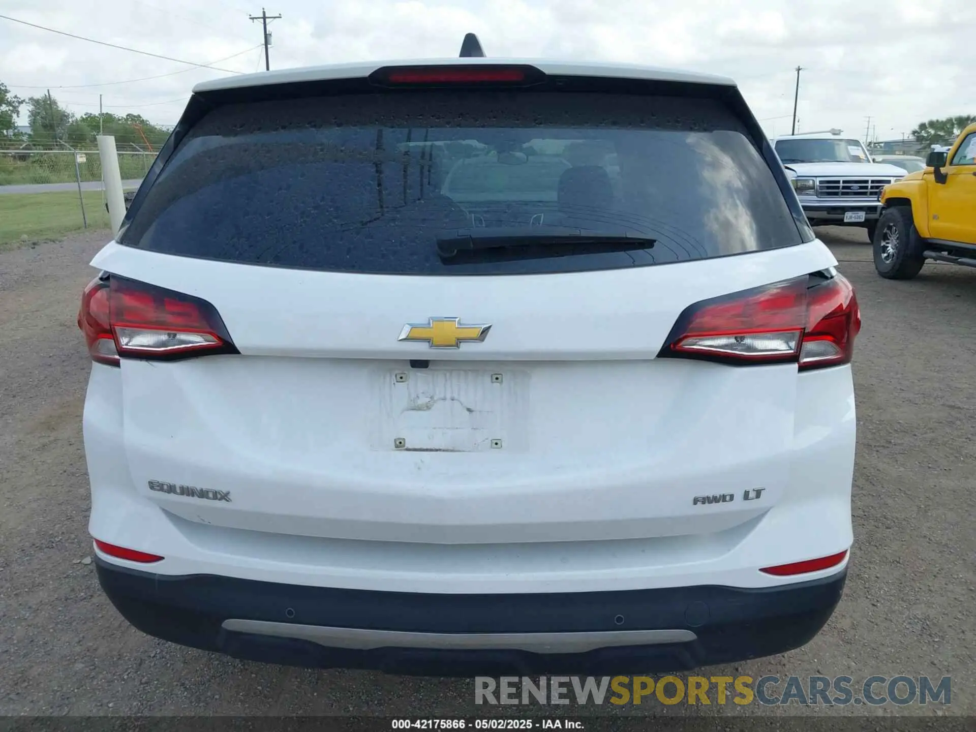 16 Photograph of a damaged car 3GNAXTEGXPL245156 CHEVROLET EQUINOX 2023
