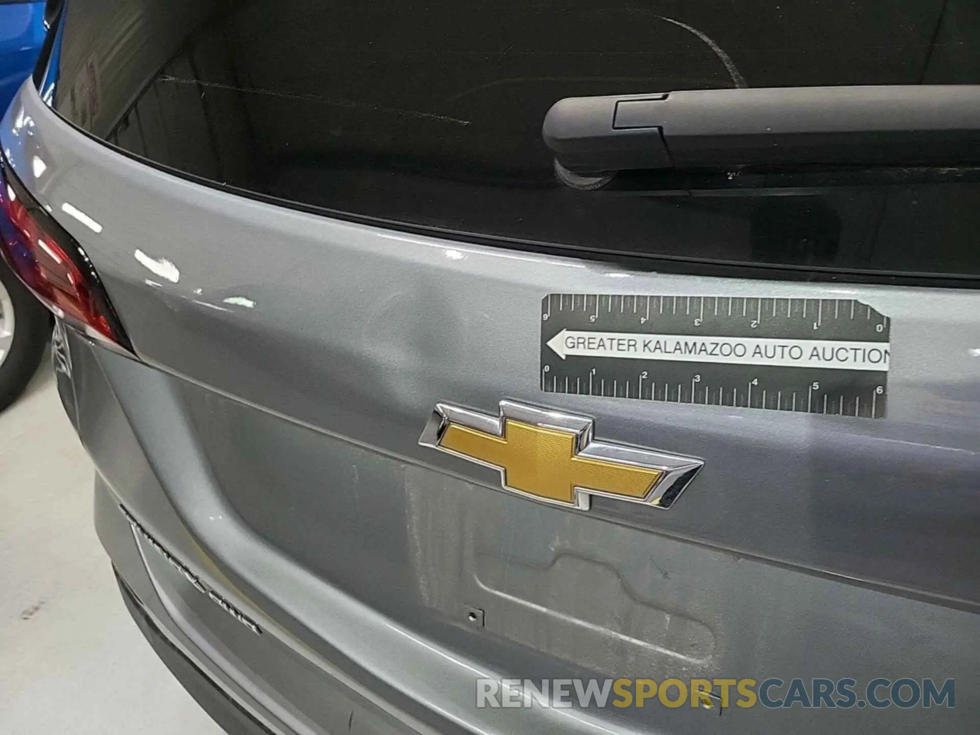 10 Photograph of a damaged car 3GNAXTEGXPL252673 CHEVROLET EQUINOX 2023