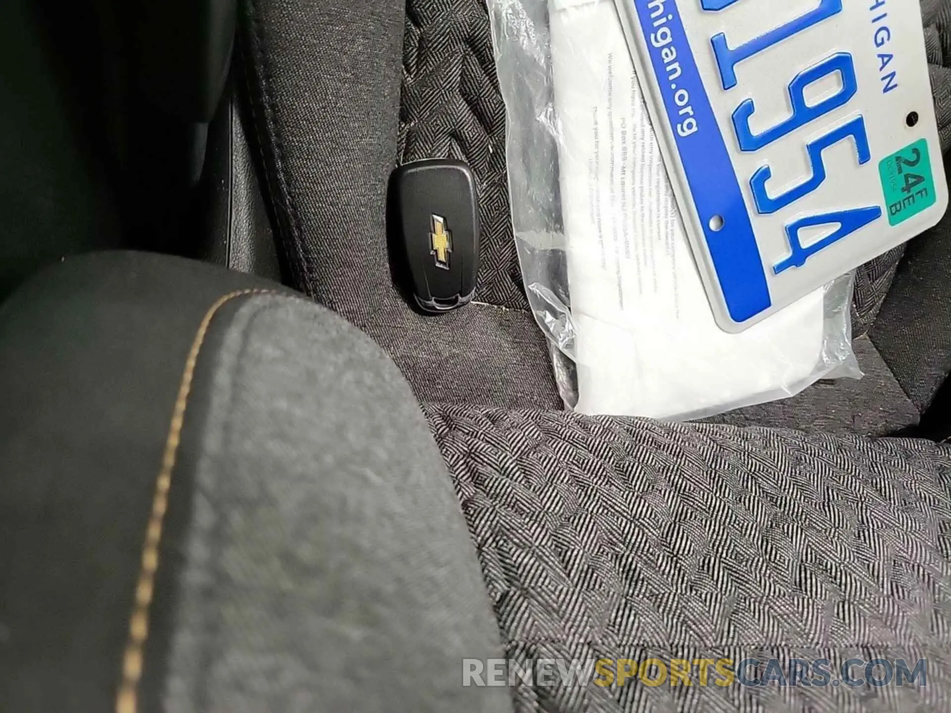 6 Photograph of a damaged car 3GNAXTEGXPL252673 CHEVROLET EQUINOX 2023