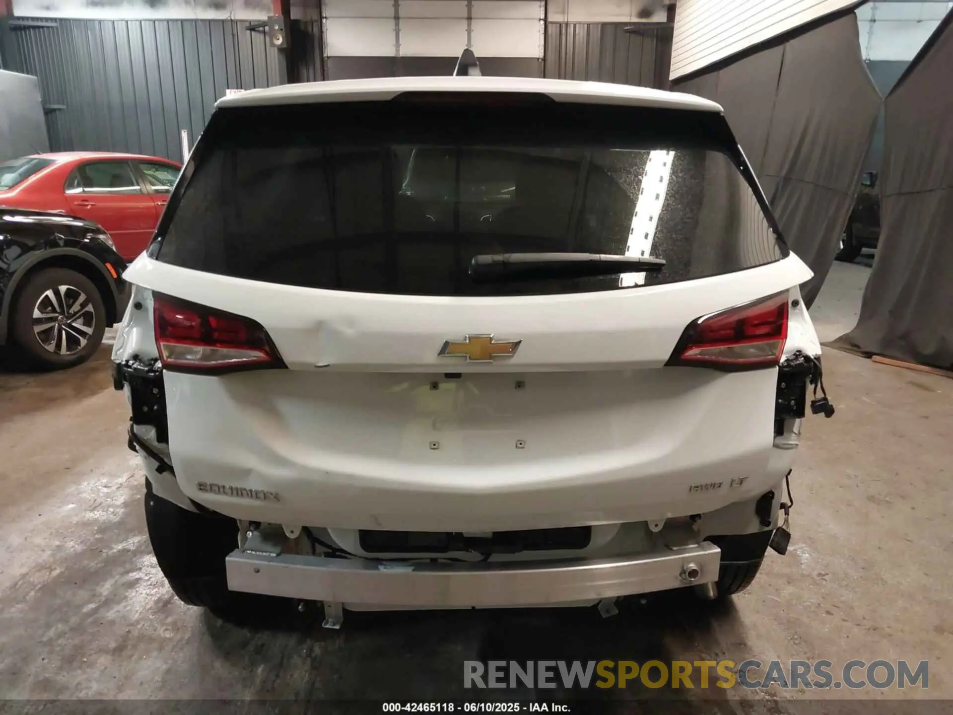 17 Photograph of a damaged car 3GNAXUEG0PL105123 CHEVROLET EQUINOX 2023