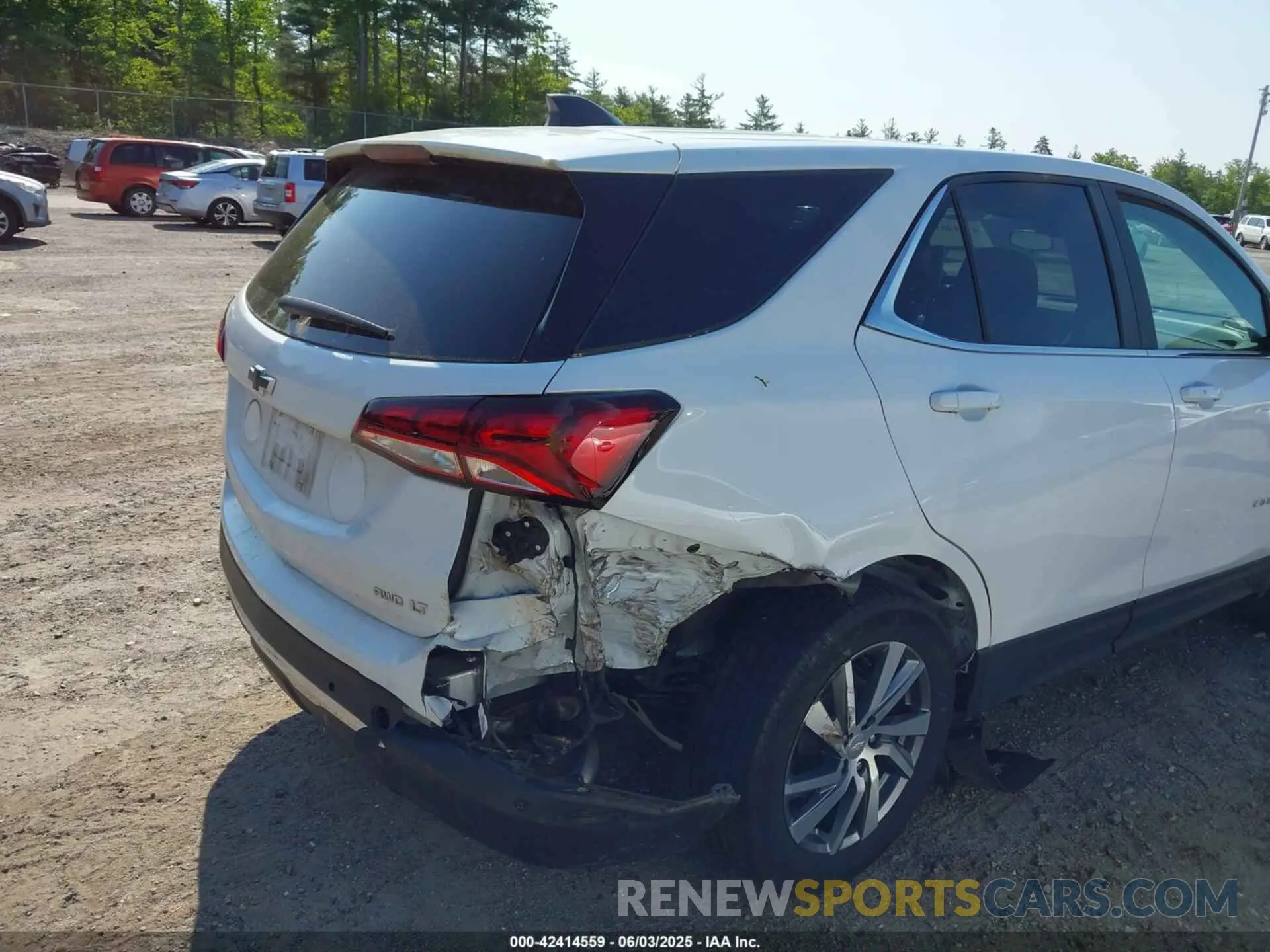 6 Photograph of a damaged car 3GNAXUEG0PL111178 CHEVROLET EQUINOX 2023