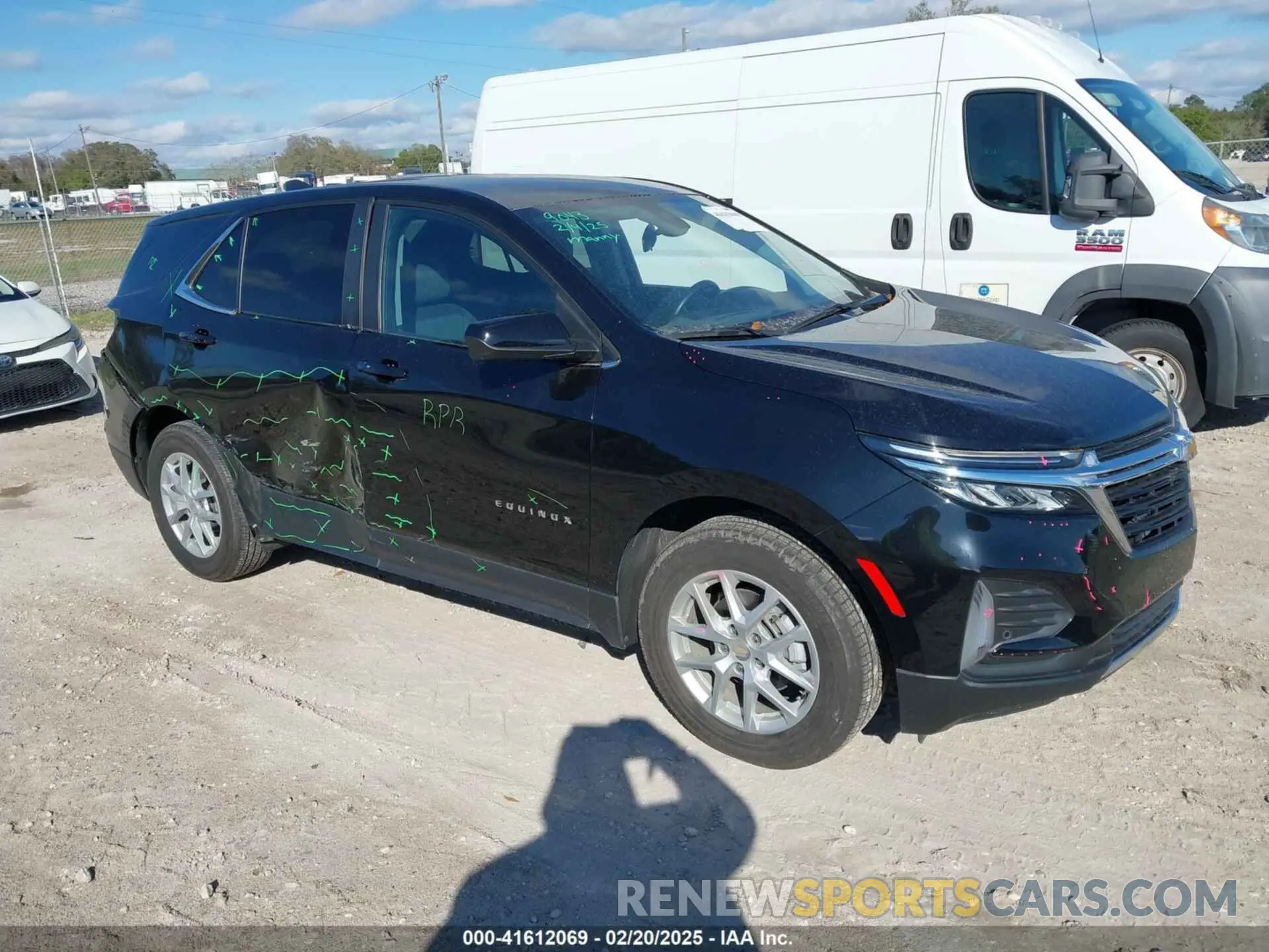 1 Photograph of a damaged car 3GNAXUEG0PL213791 CHEVROLET EQUINOX 2023