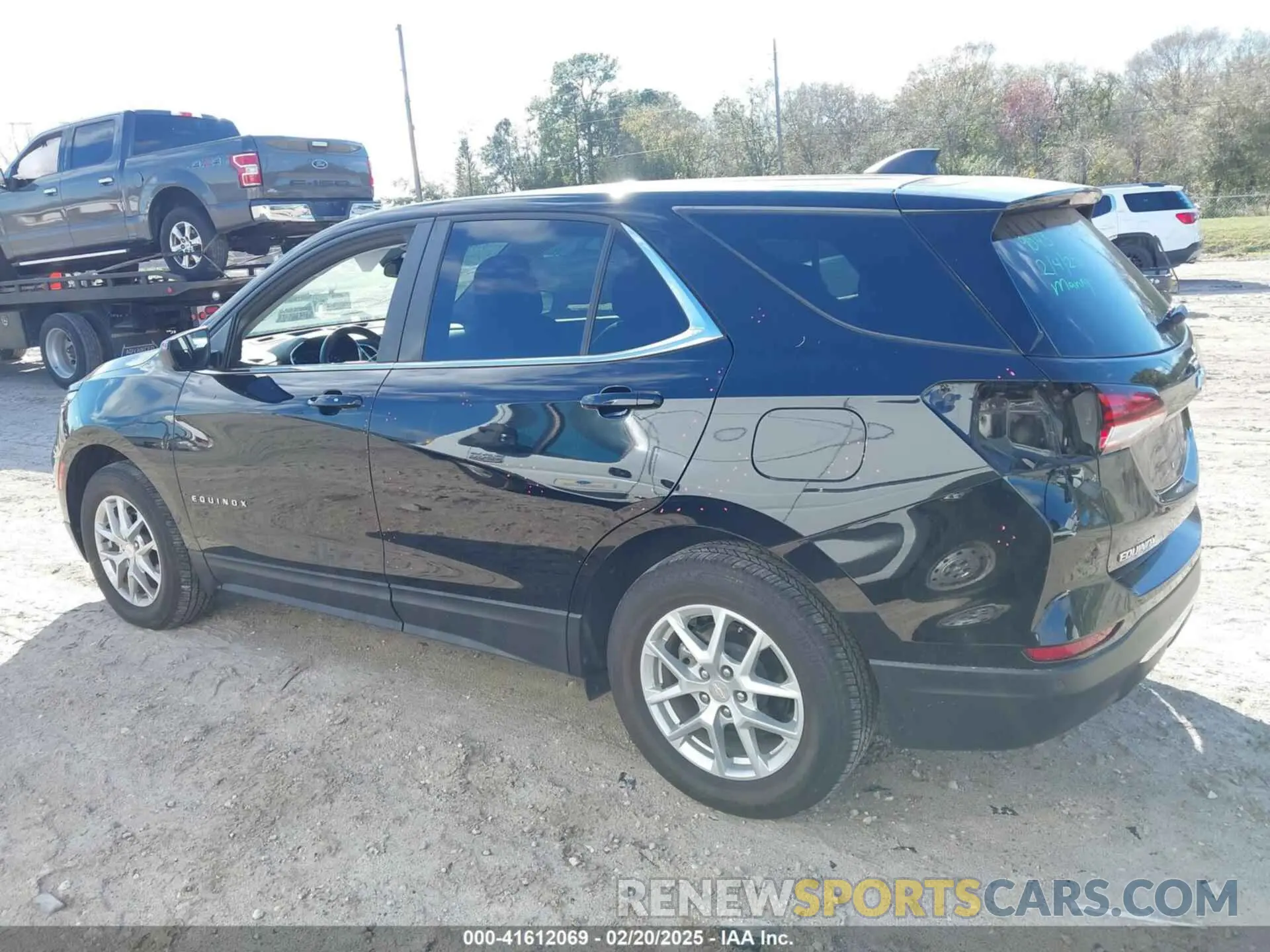 15 Photograph of a damaged car 3GNAXUEG0PL213791 CHEVROLET EQUINOX 2023