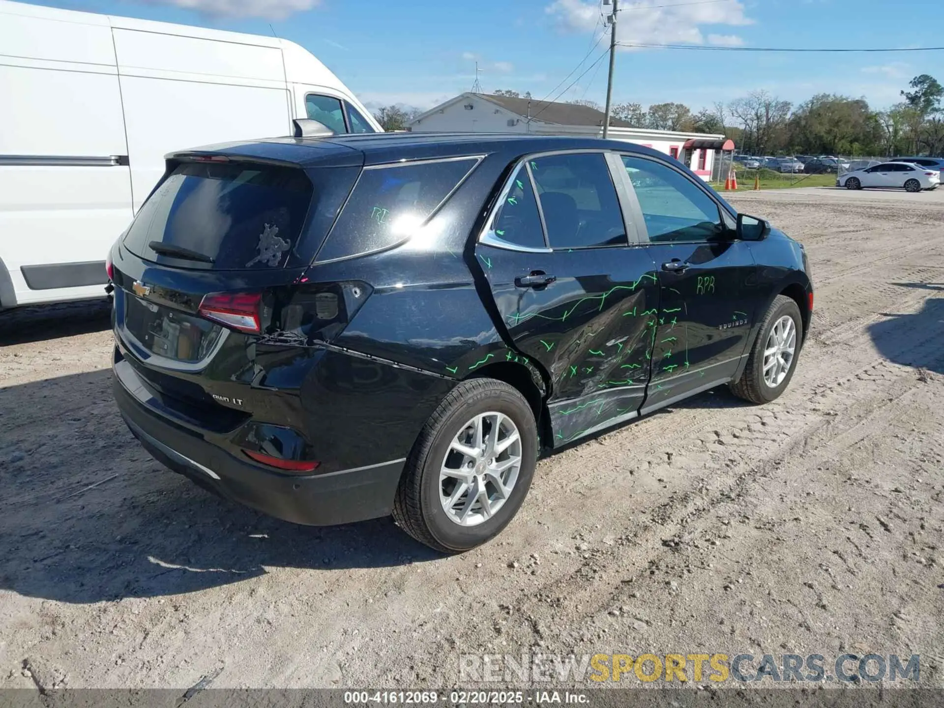 4 Photograph of a damaged car 3GNAXUEG0PL213791 CHEVROLET EQUINOX 2023