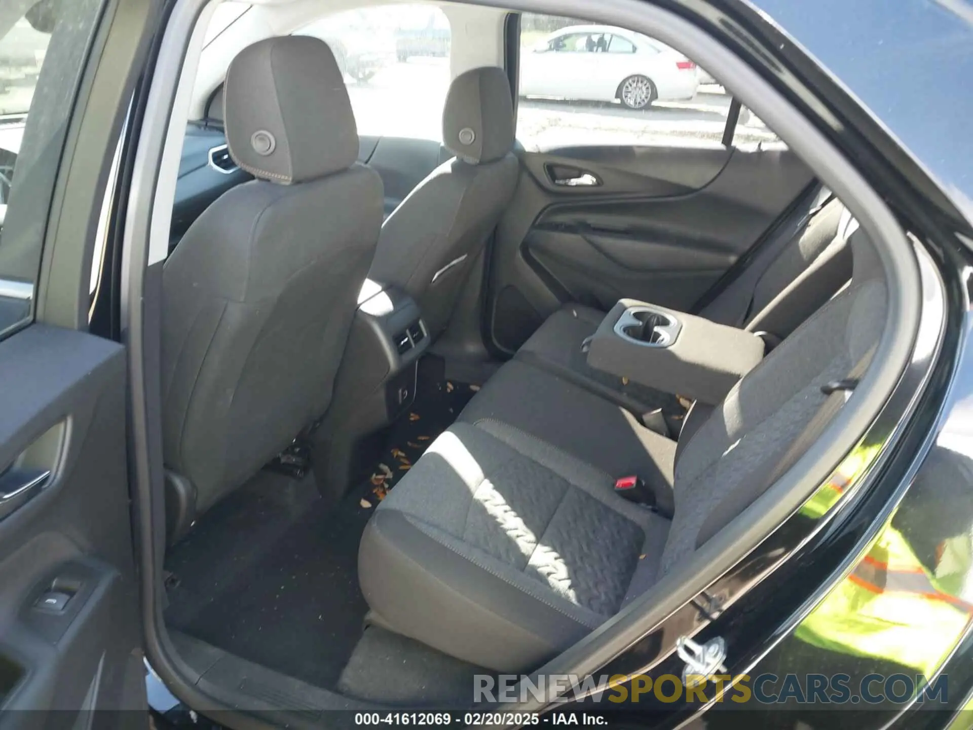 8 Photograph of a damaged car 3GNAXUEG0PL213791 CHEVROLET EQUINOX 2023
