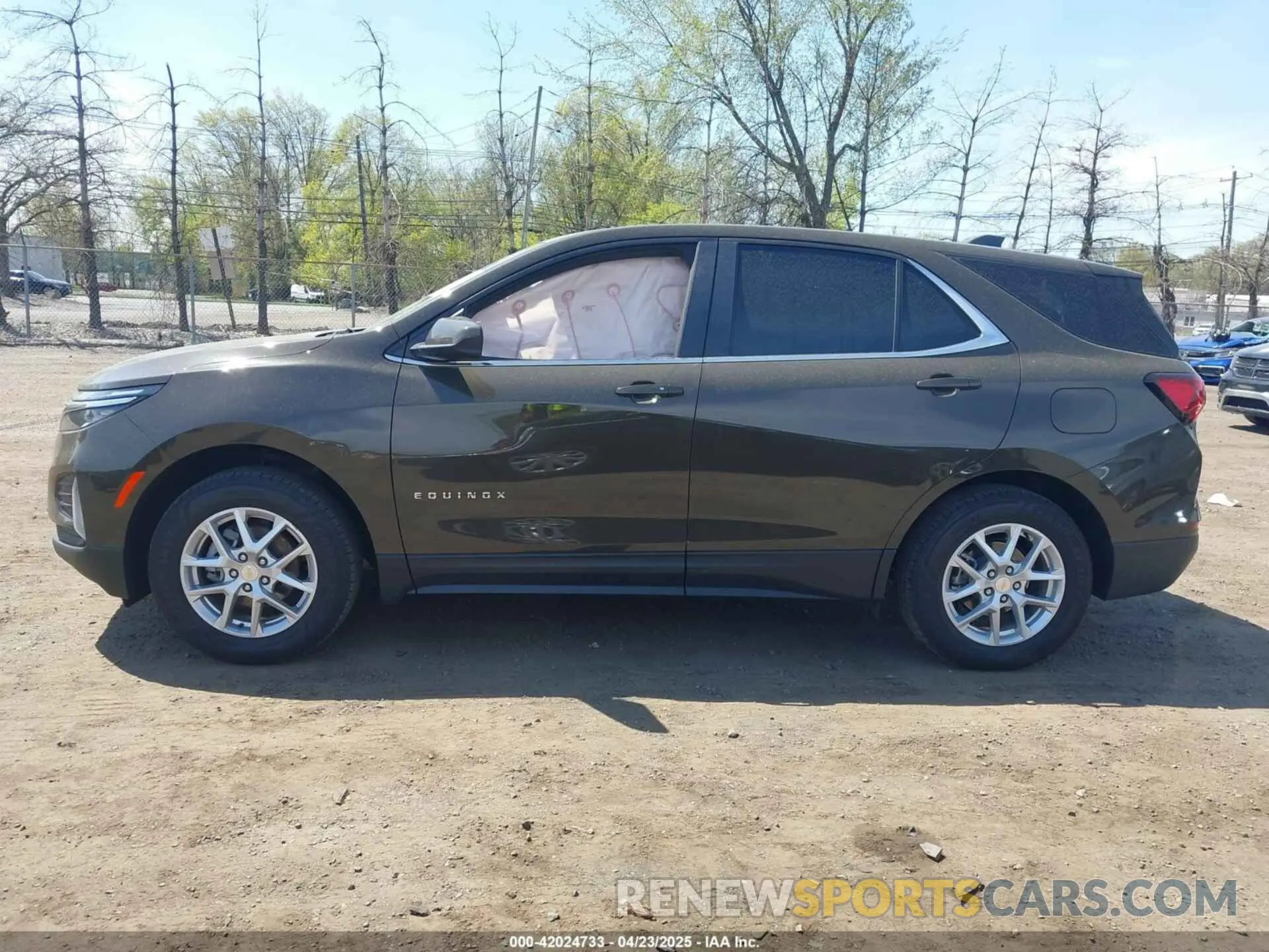 14 Photograph of a damaged car 3GNAXUEG0PL248041 CHEVROLET EQUINOX 2023