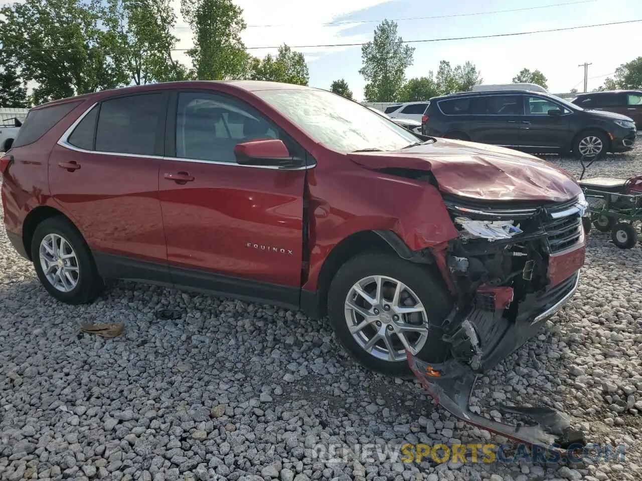 4 Photograph of a damaged car 3GNAXUEG0PS133638 CHEVROLET EQUINOX 2023
