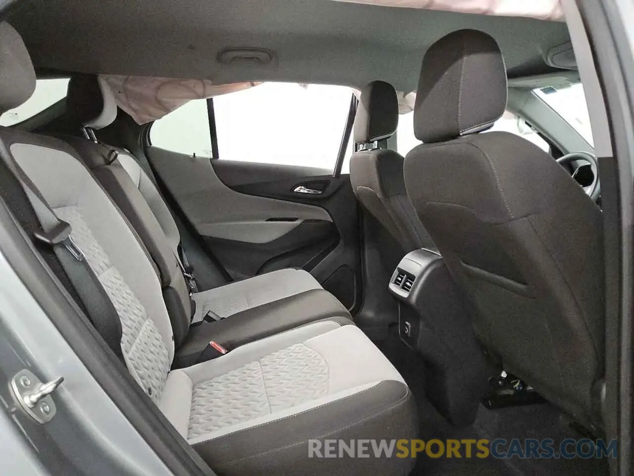 11 Photograph of a damaged car 3GNAXUEG0PS206703 CHEVROLET EQUINOX 2023