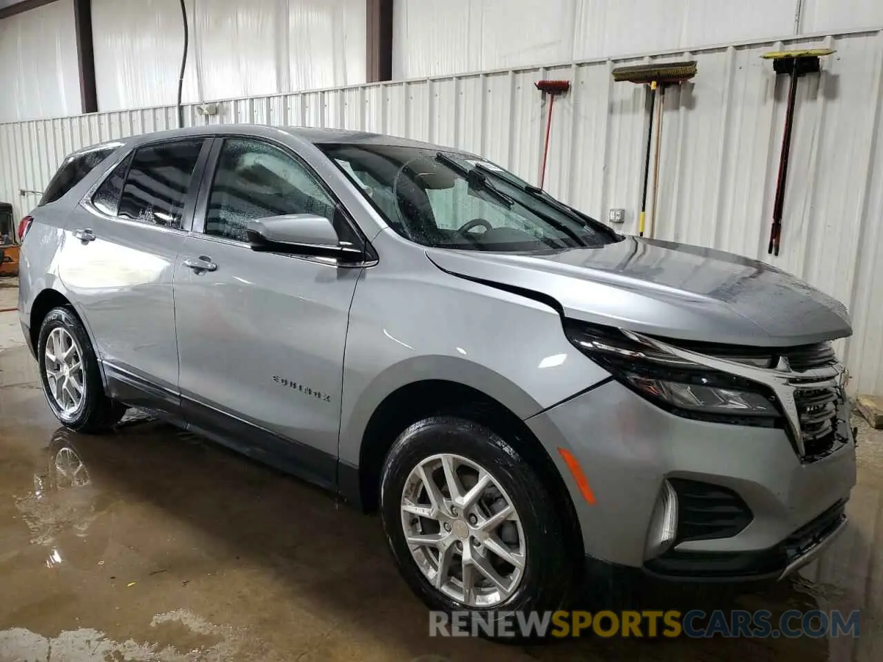 4 Photograph of a damaged car 3GNAXUEG1PS179981 CHEVROLET EQUINOX 2023