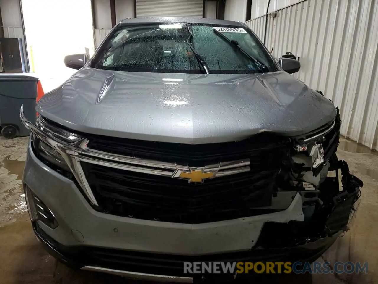 5 Photograph of a damaged car 3GNAXUEG1PS179981 CHEVROLET EQUINOX 2023