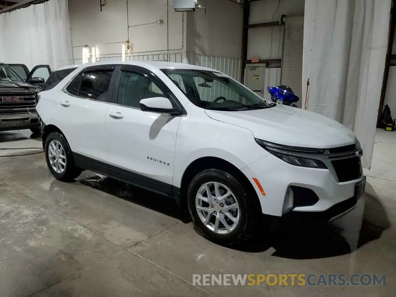 4 Photograph of a damaged car 3GNAXUEG1PS189202 CHEVROLET EQUINOX 2023