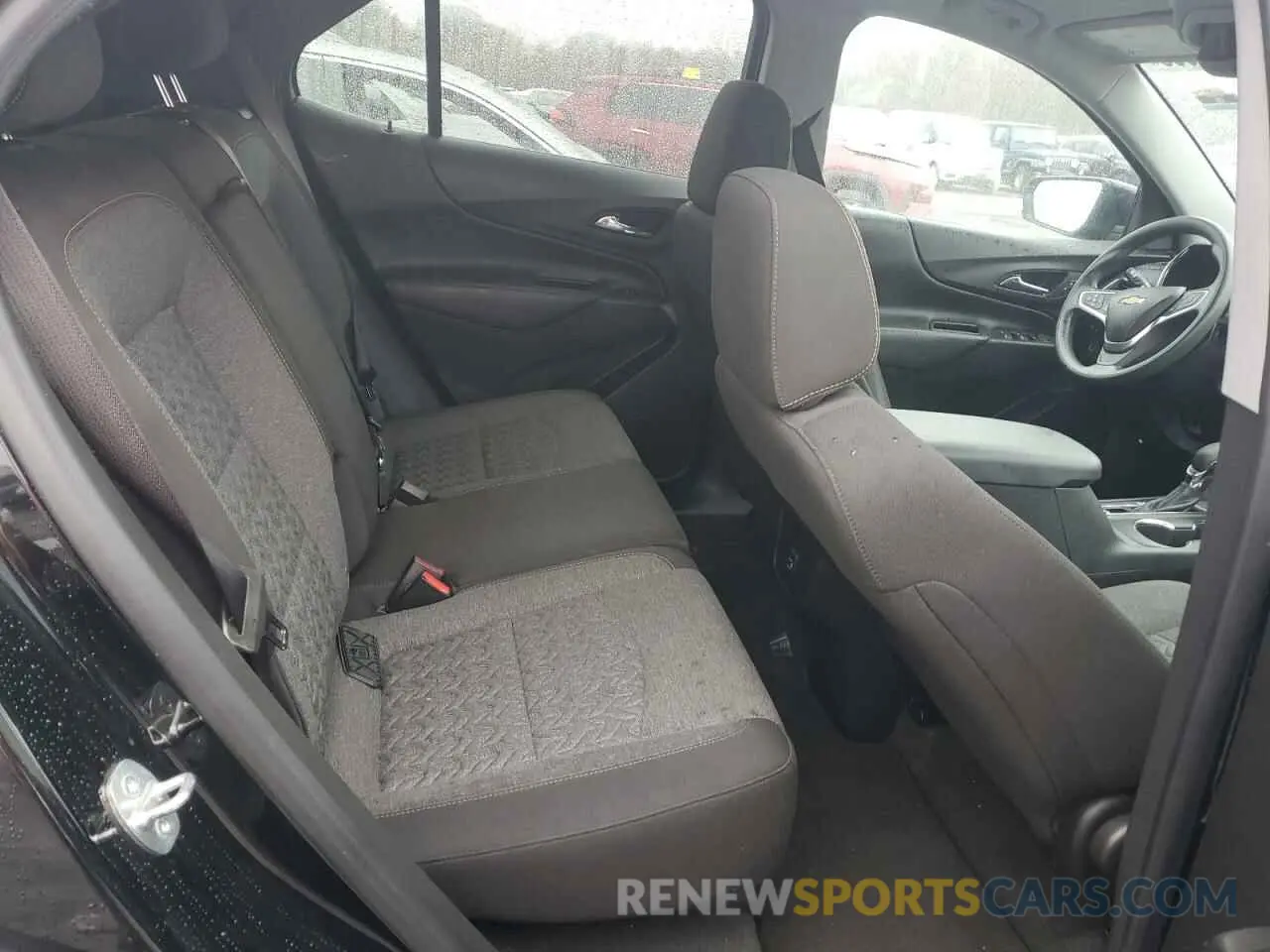 10 Photograph of a damaged car 3GNAXUEG2PL218474 CHEVROLET EQUINOX 2023