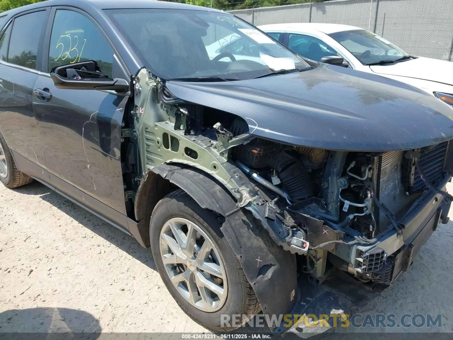 17 Photograph of a damaged car 3GNAXUEG2PS117506 CHEVROLET EQUINOX 2023