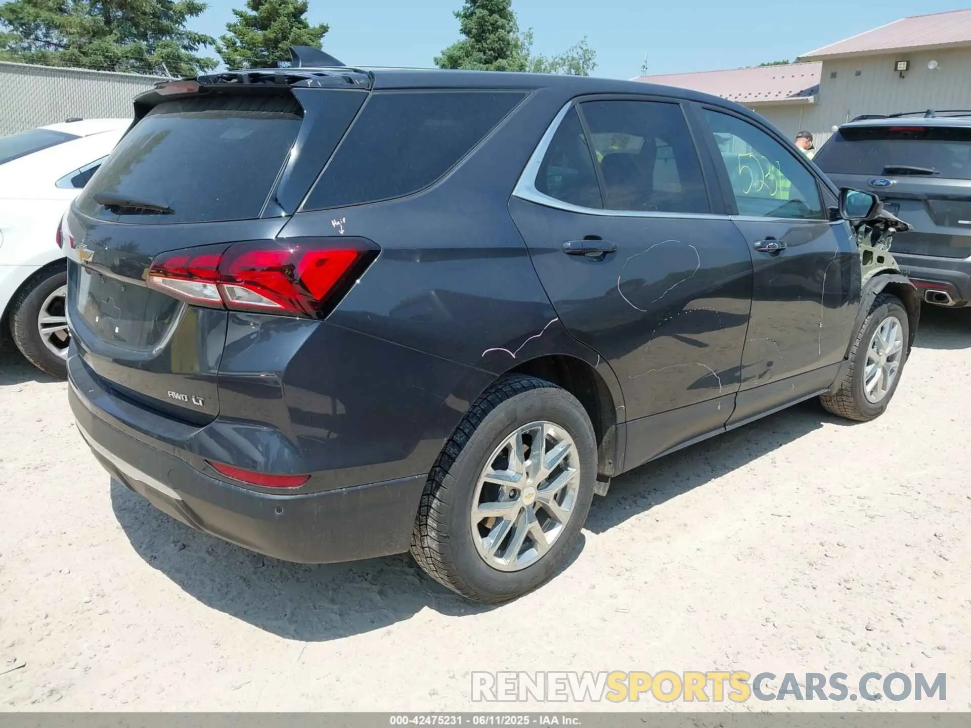 4 Photograph of a damaged car 3GNAXUEG2PS117506 CHEVROLET EQUINOX 2023