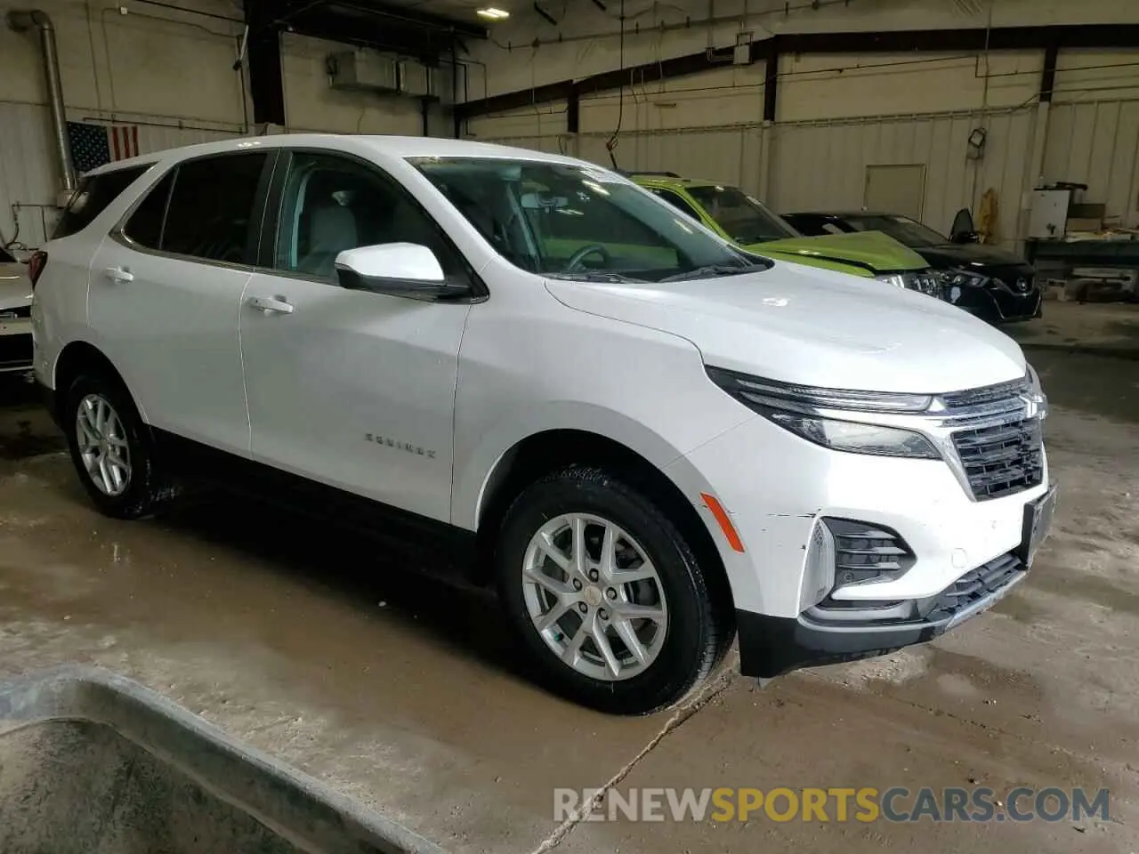 4 Photograph of a damaged car 3GNAXUEG3PL266467 CHEVROLET EQUINOX 2023