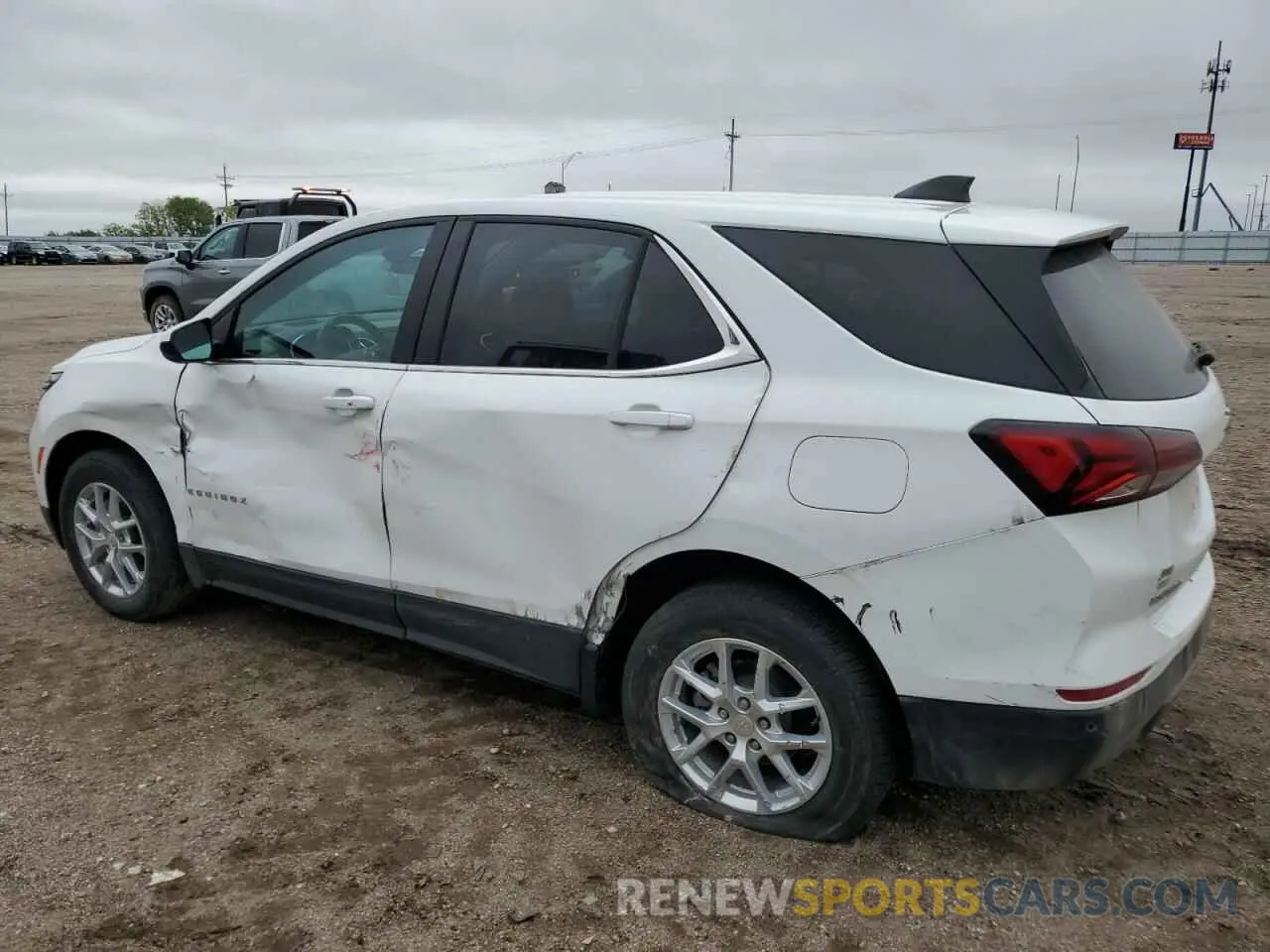 2 Photograph of a damaged car 3GNAXUEG3PL266551 CHEVROLET EQUINOX 2023