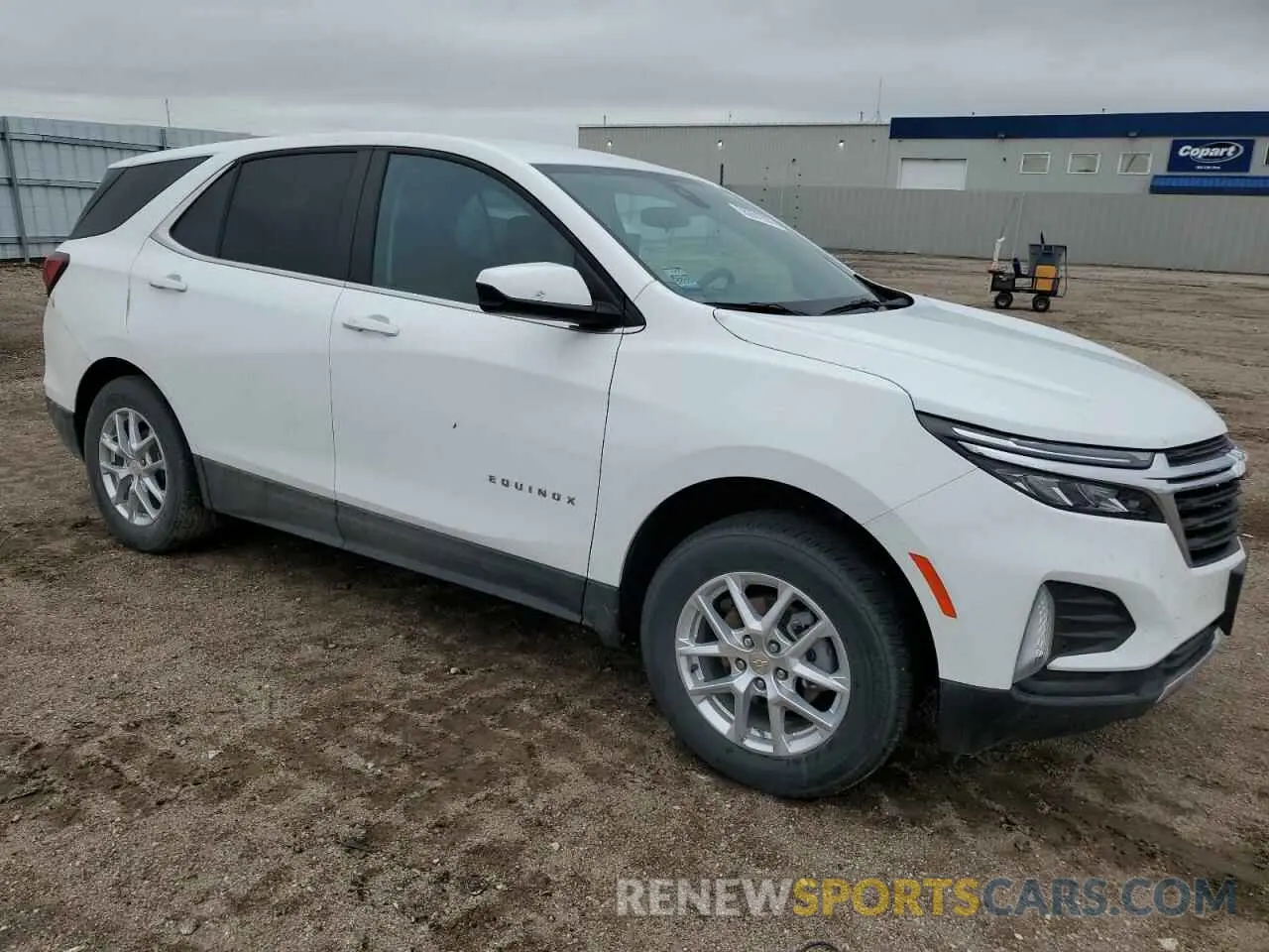4 Photograph of a damaged car 3GNAXUEG3PL266551 CHEVROLET EQUINOX 2023