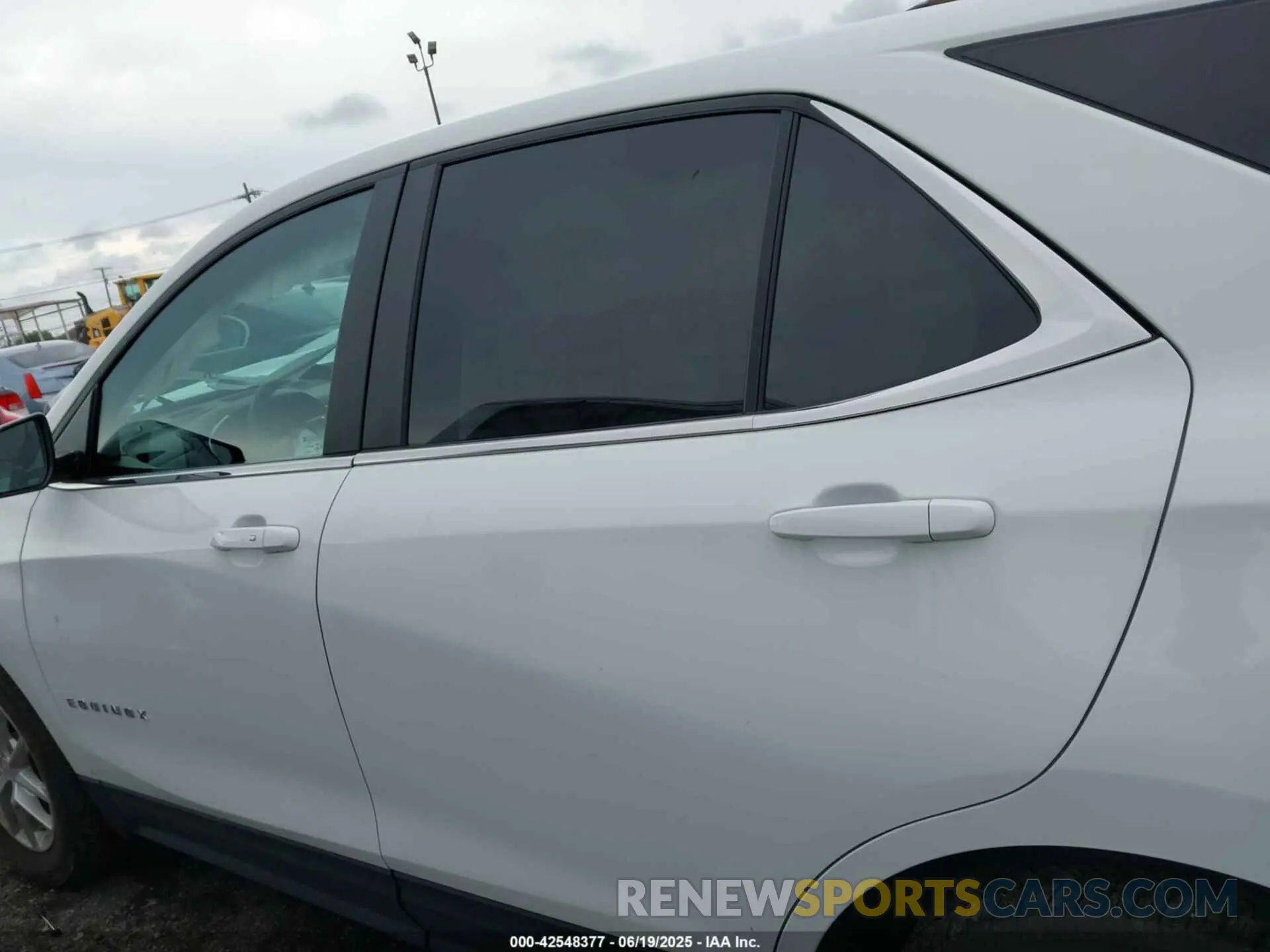 14 Photograph of a damaged car 3GNAXUEG3PS155830 CHEVROLET EQUINOX 2023