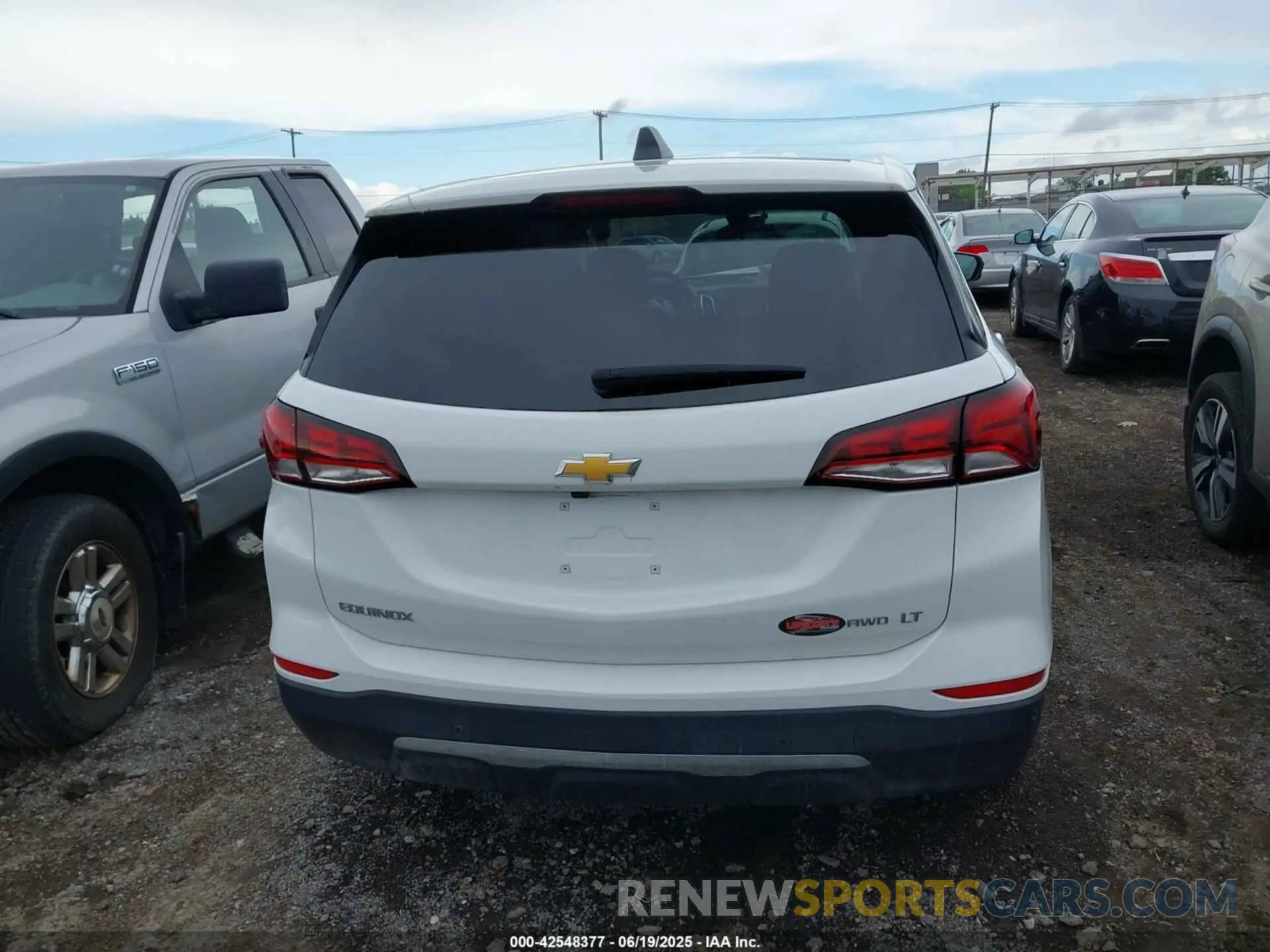 16 Photograph of a damaged car 3GNAXUEG3PS155830 CHEVROLET EQUINOX 2023