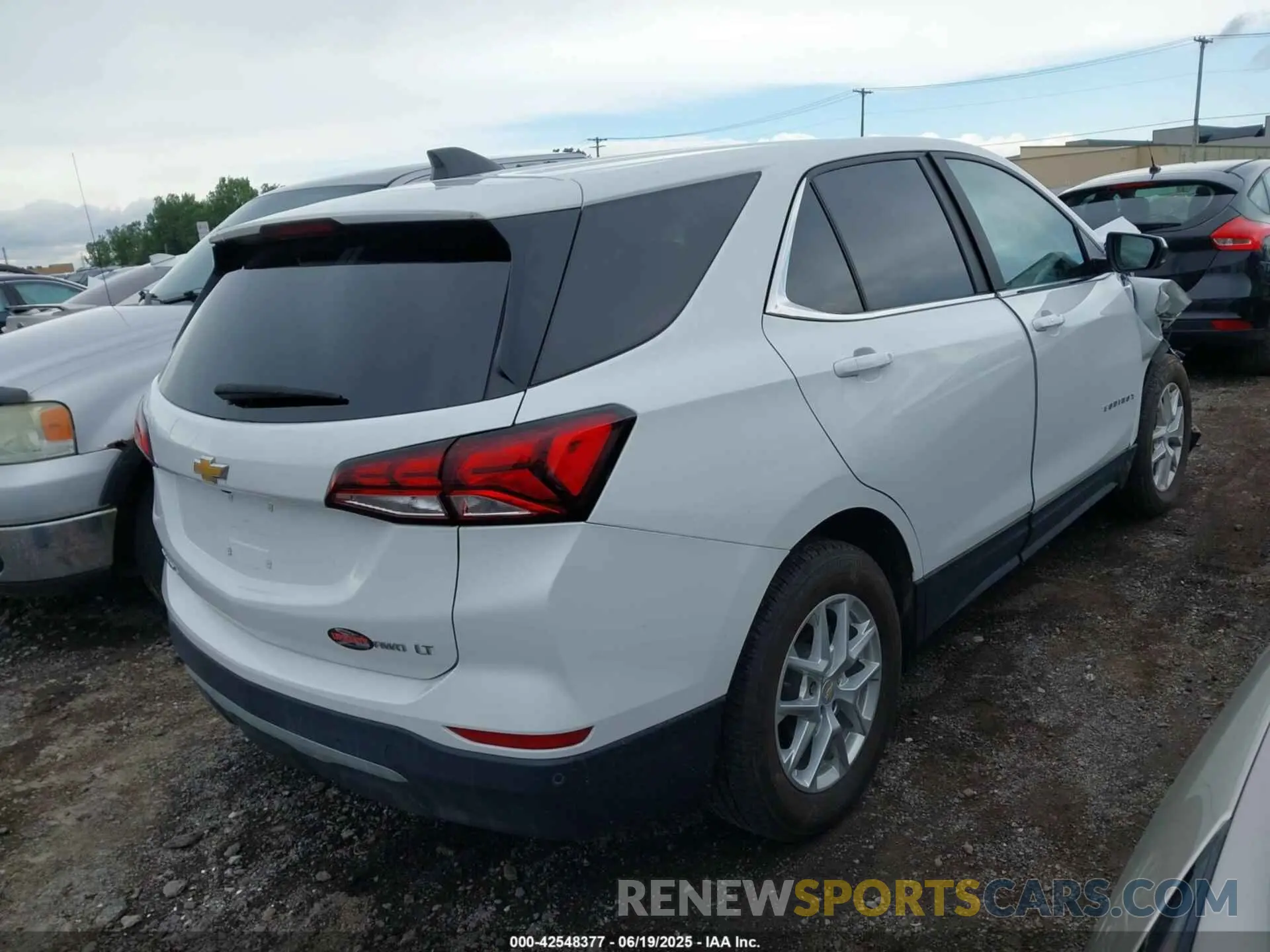 4 Photograph of a damaged car 3GNAXUEG3PS155830 CHEVROLET EQUINOX 2023
