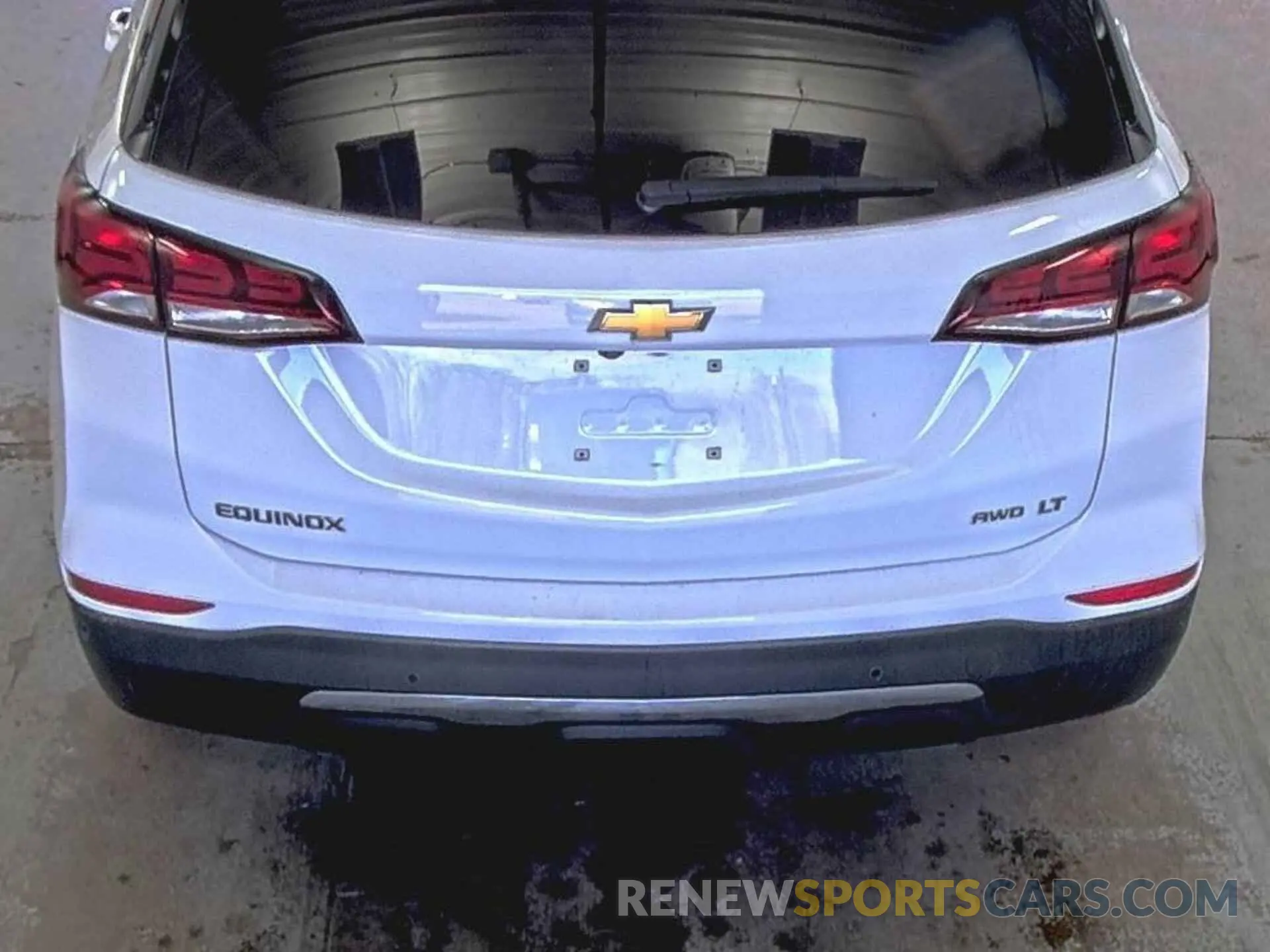 17 Photograph of a damaged car 3GNAXUEG3PS171722 CHEVROLET EQUINOX 2023