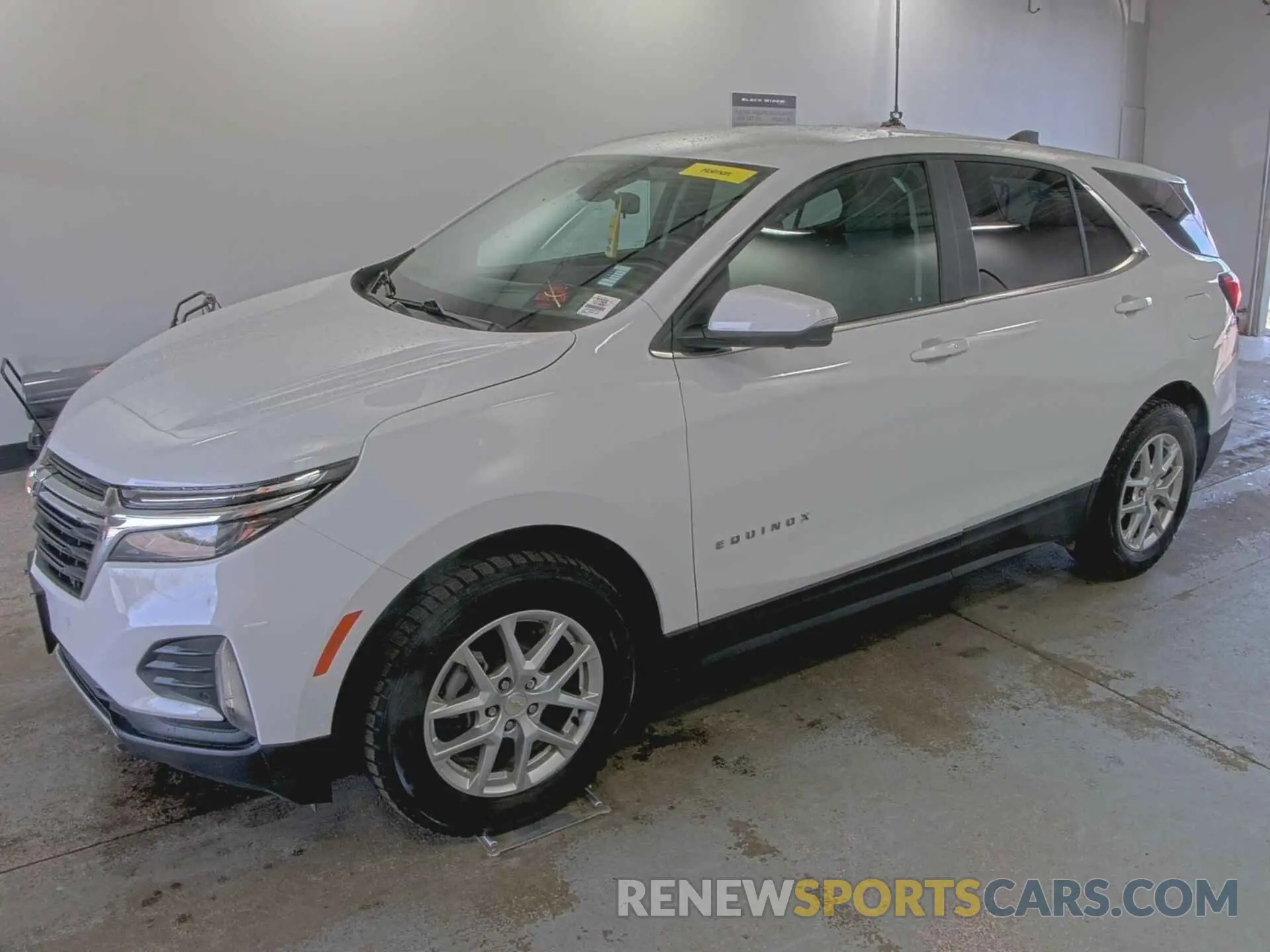 21 Photograph of a damaged car 3GNAXUEG3PS171722 CHEVROLET EQUINOX 2023