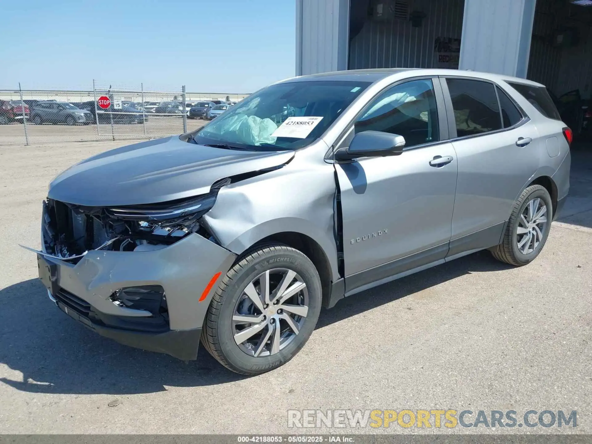 2 Photograph of a damaged car 3GNAXUEG4PL161551 CHEVROLET EQUINOX 2023