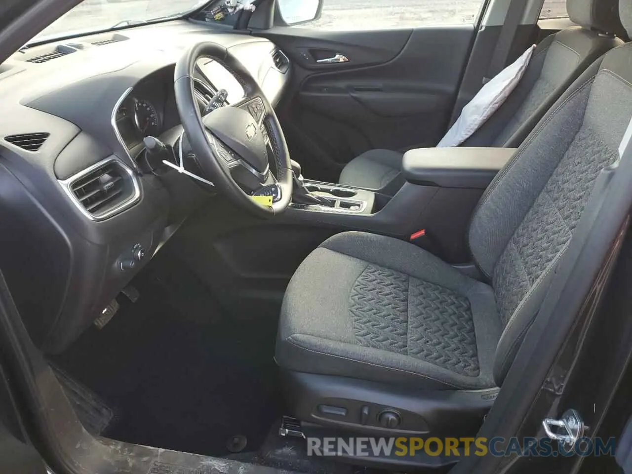 7 Photograph of a damaged car 3GNAXUEG4PS107348 CHEVROLET EQUINOX 2023