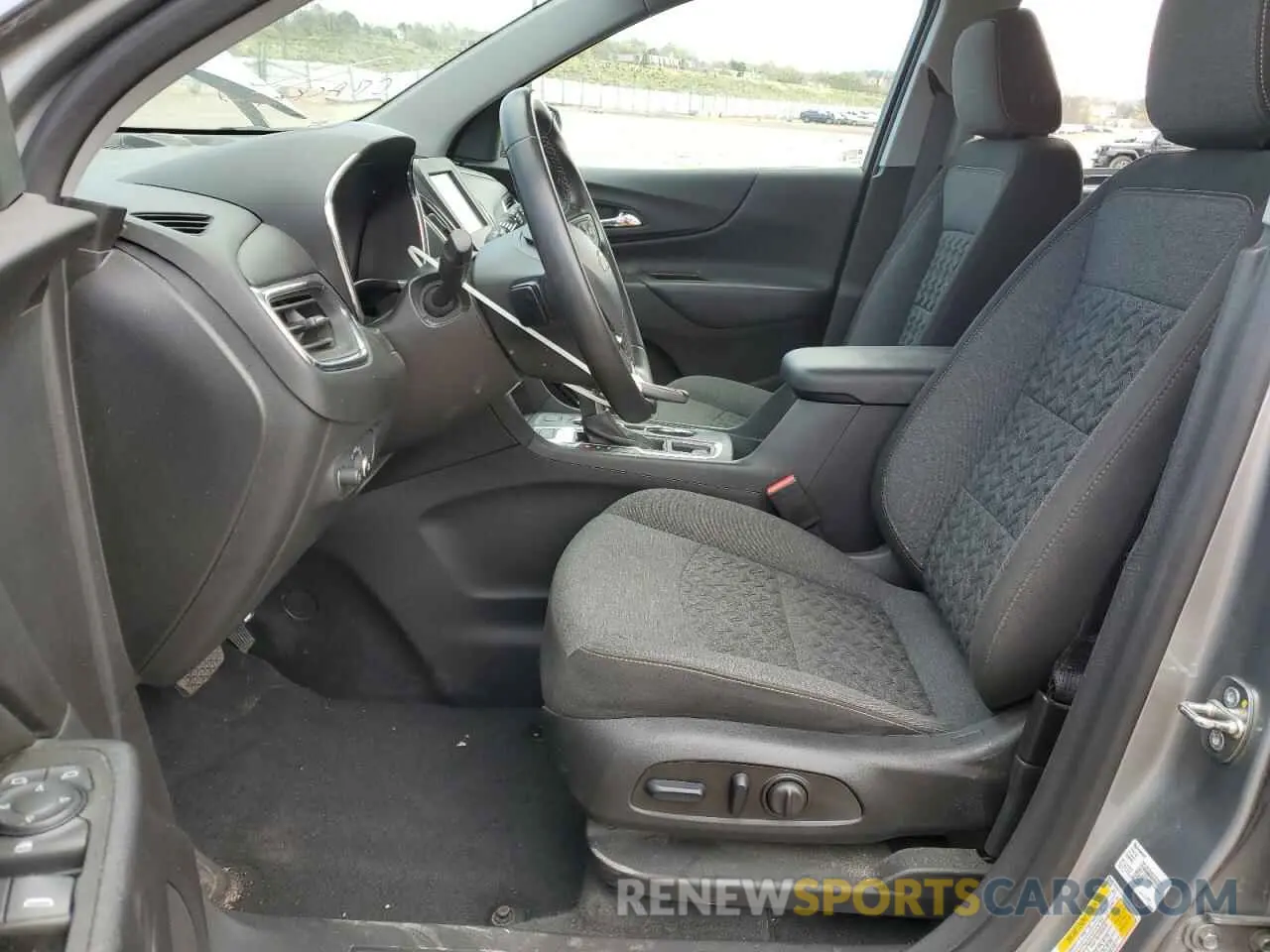 7 Photograph of a damaged car 3GNAXUEG4PS187704 CHEVROLET EQUINOX 2023