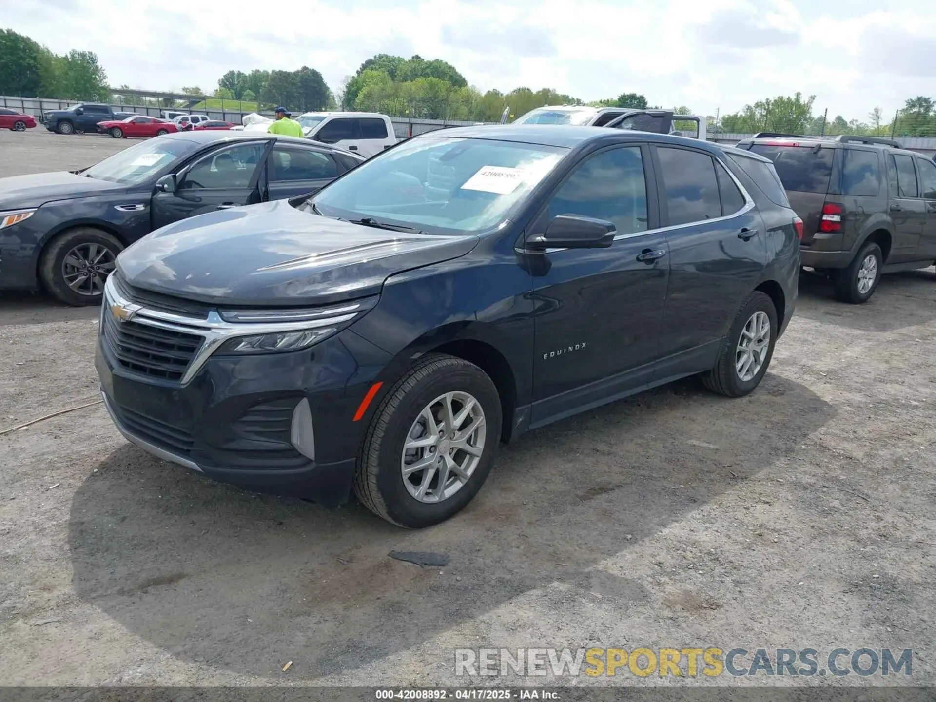 2 Photograph of a damaged car 3GNAXUEG5PL244891 CHEVROLET EQUINOX 2023
