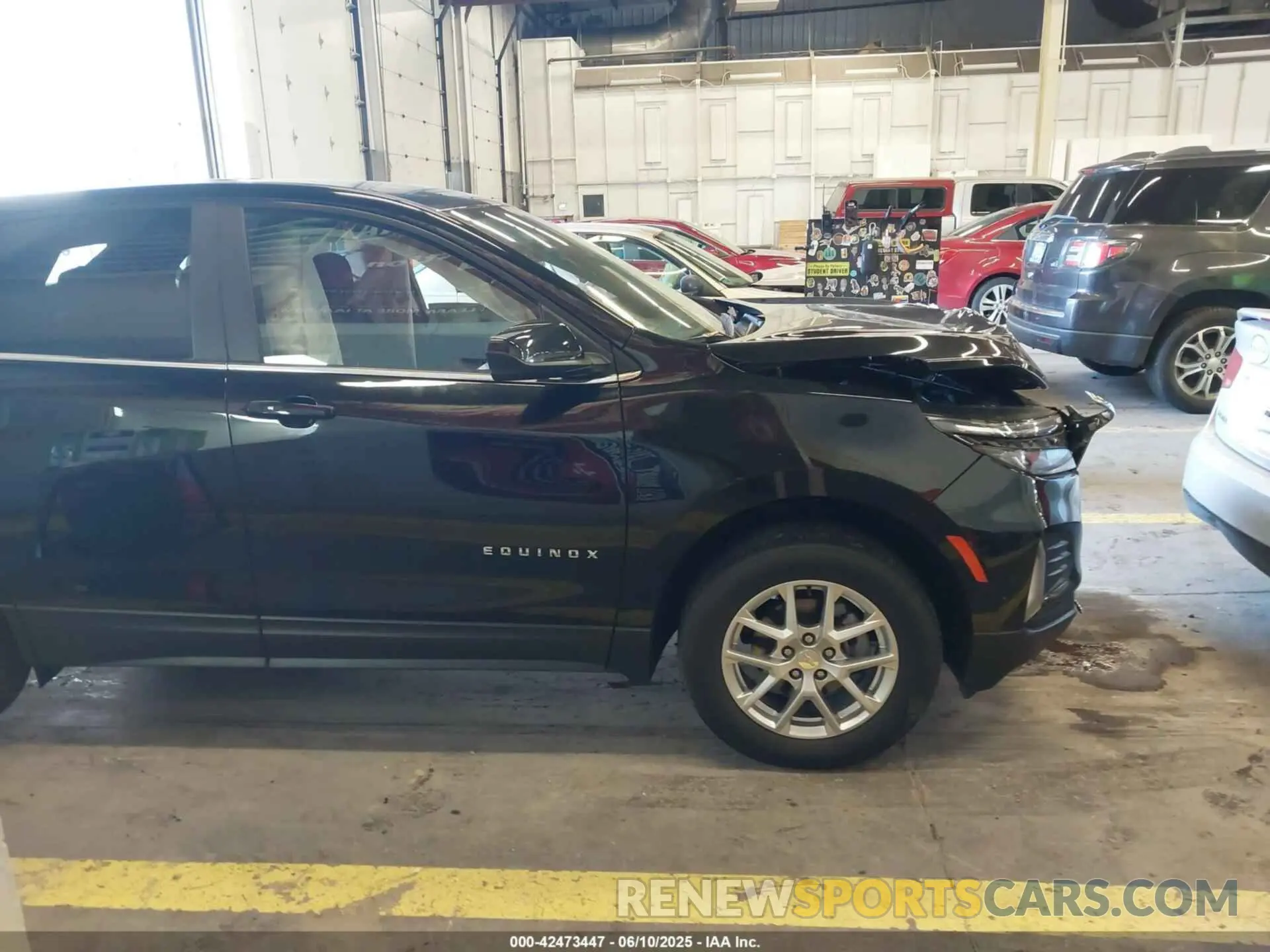 13 Photograph of a damaged car 3GNAXUEG5PL269208 CHEVROLET EQUINOX 2023