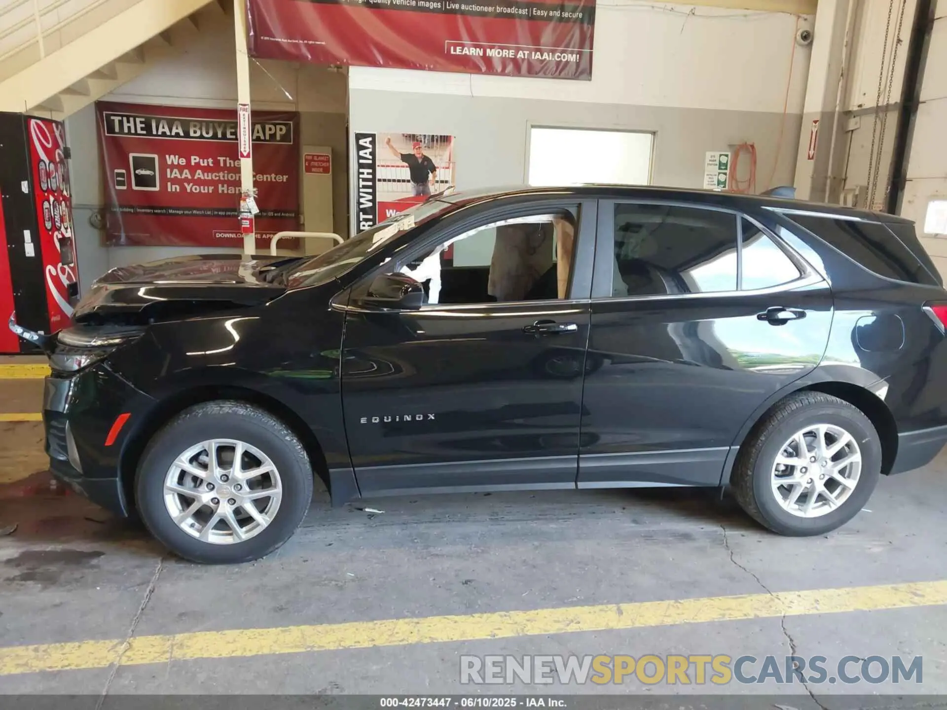 14 Photograph of a damaged car 3GNAXUEG5PL269208 CHEVROLET EQUINOX 2023