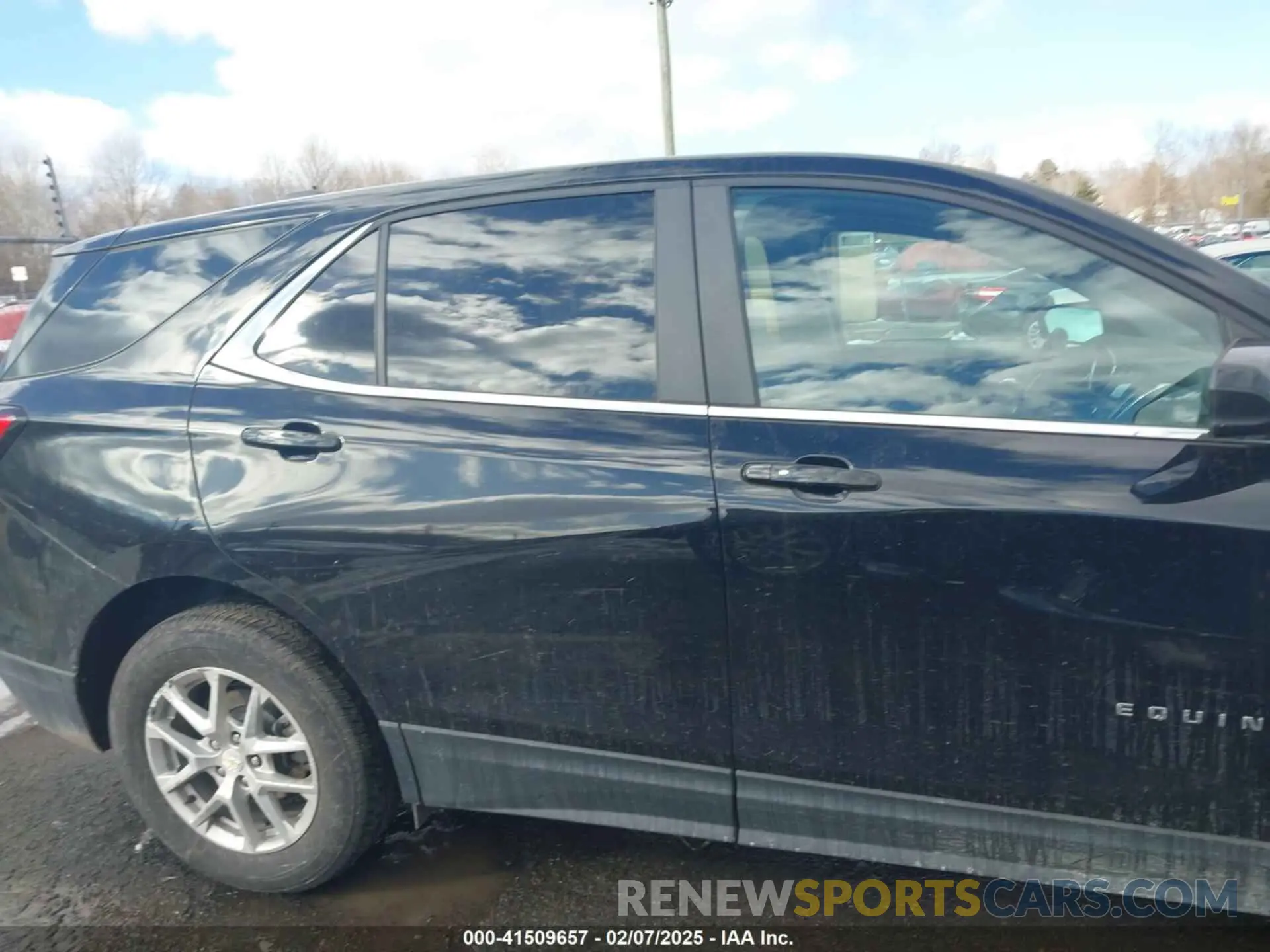 14 Photograph of a damaged car 3GNAXUEG7PL101957 CHEVROLET EQUINOX 2023