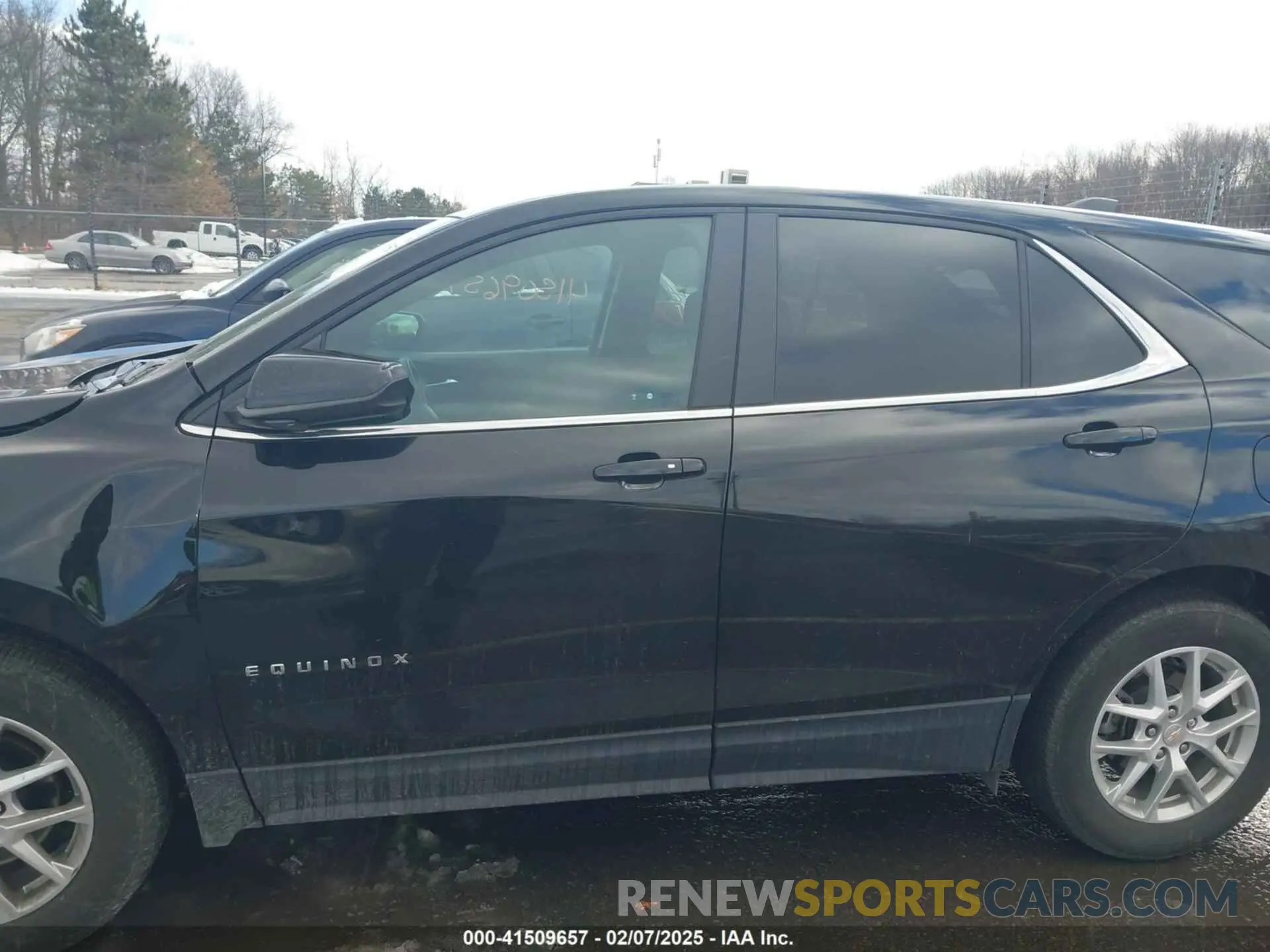 15 Photograph of a damaged car 3GNAXUEG7PL101957 CHEVROLET EQUINOX 2023