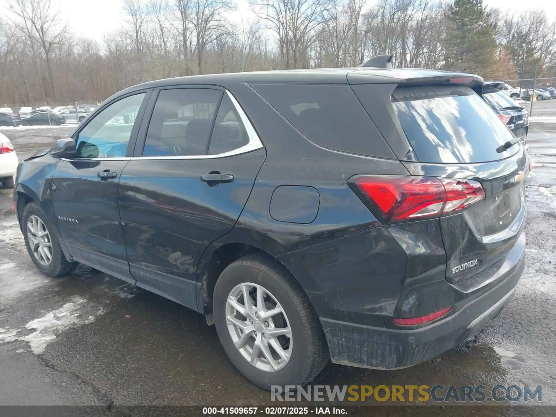 3 Photograph of a damaged car 3GNAXUEG7PL101957 CHEVROLET EQUINOX 2023