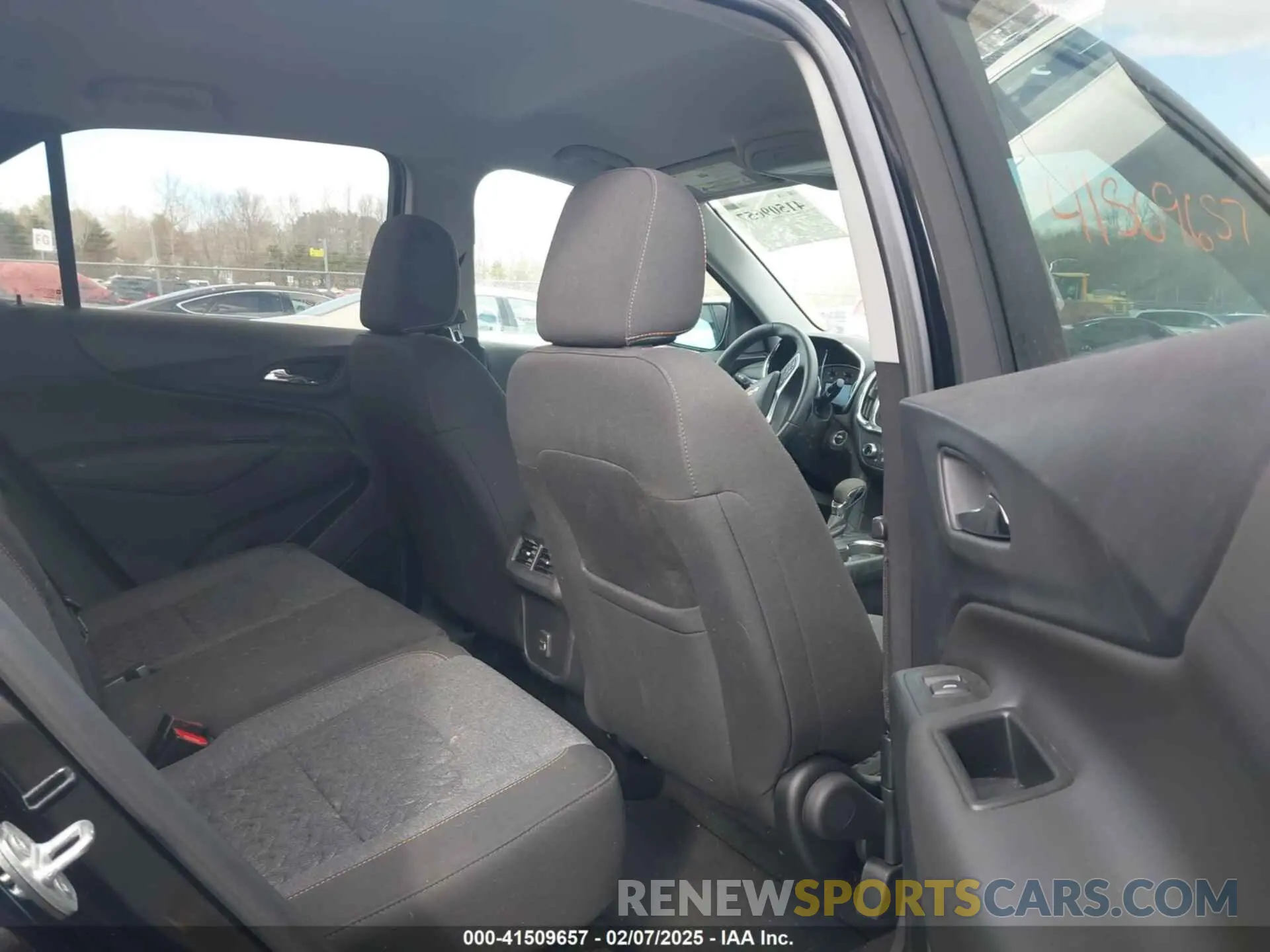 8 Photograph of a damaged car 3GNAXUEG7PL101957 CHEVROLET EQUINOX 2023
