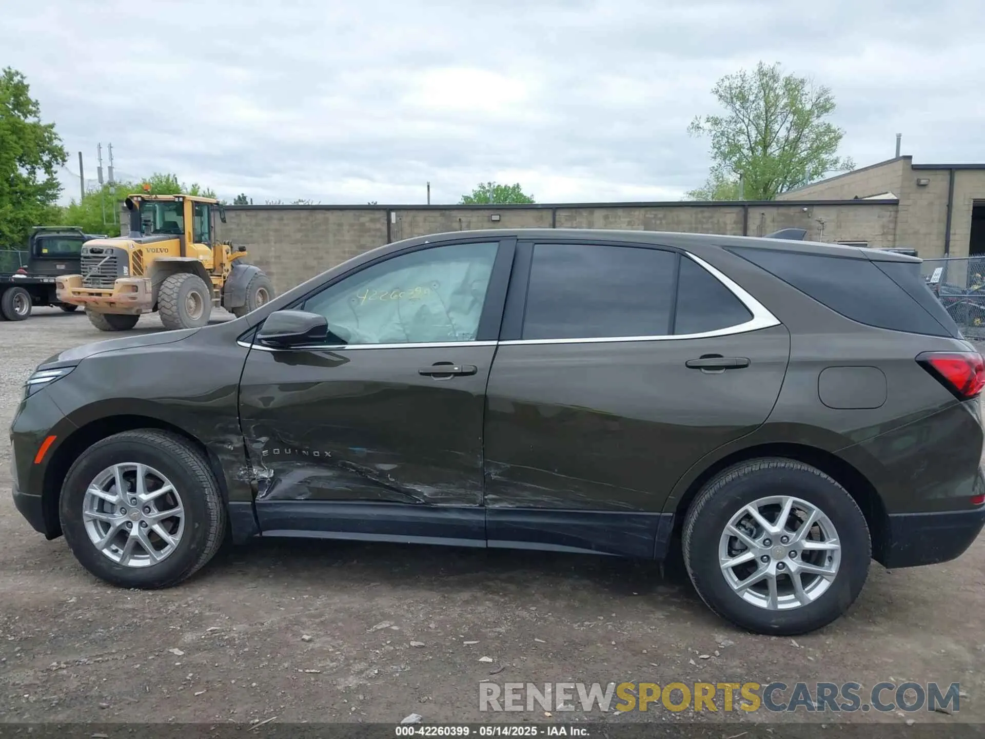 14 Photograph of a damaged car 3GNAXUEG7PL175315 CHEVROLET EQUINOX 2023