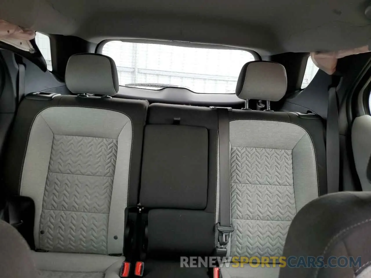 10 Photograph of a damaged car 3GNAXUEG7PS170976 CHEVROLET EQUINOX 2023