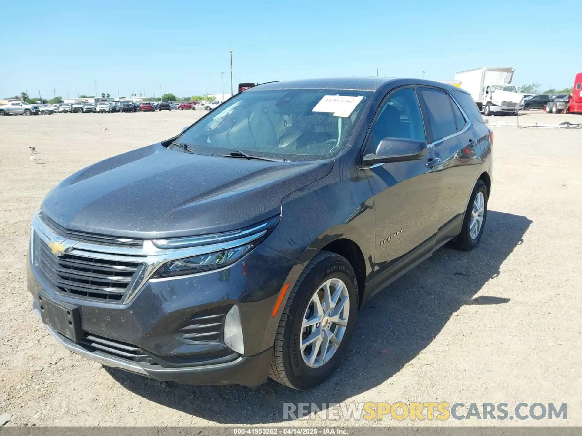 2 Photograph of a damaged car 3GNAXUEG8PS126114 CHEVROLET EQUINOX 2023
