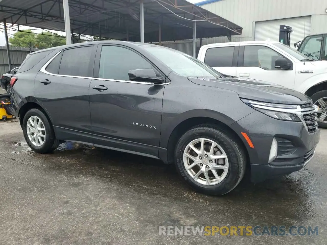 4 Photograph of a damaged car 3GNAXUEG8PS167309 CHEVROLET EQUINOX 2023